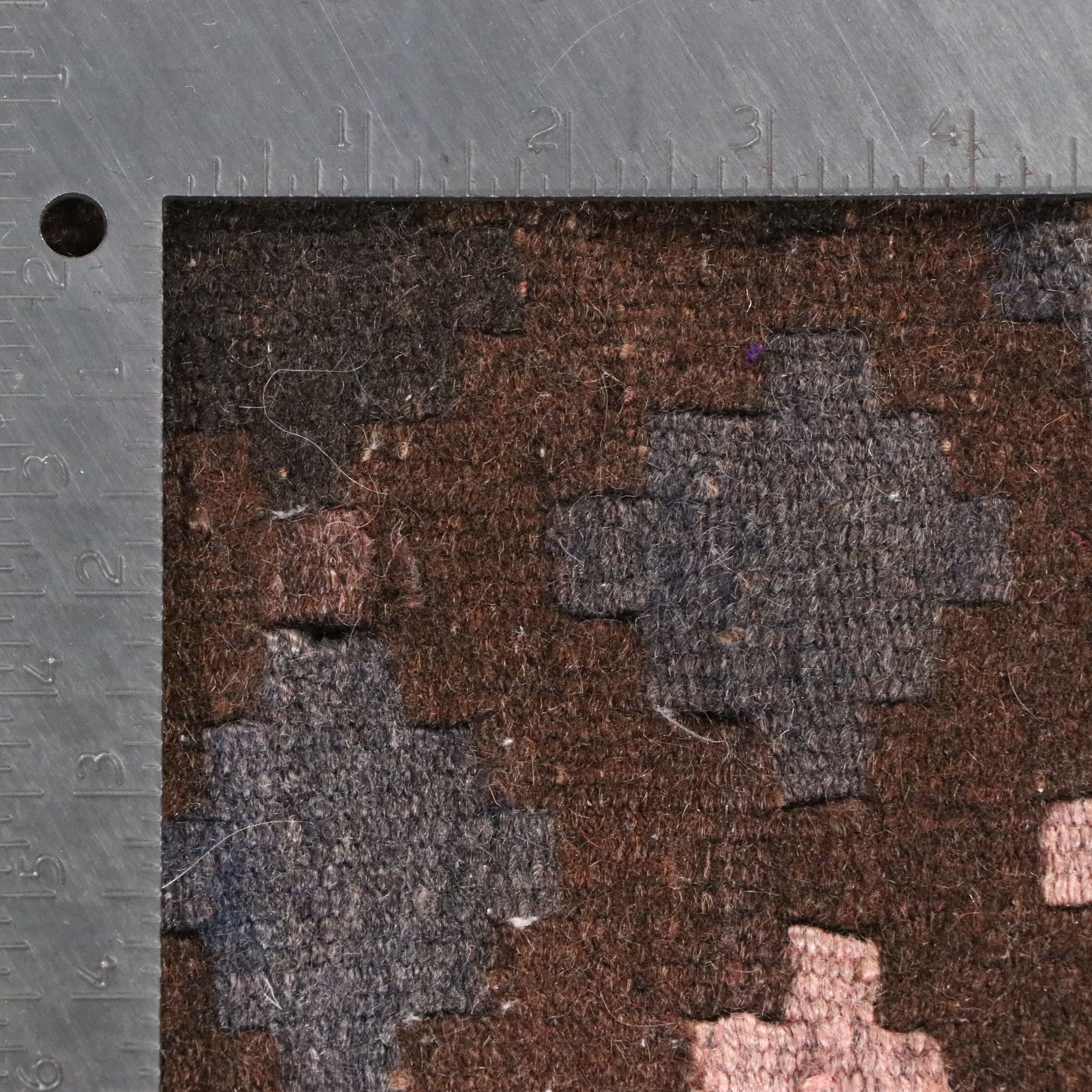 2'2 x 3' Handwoven Persian Kilim Accent Rug