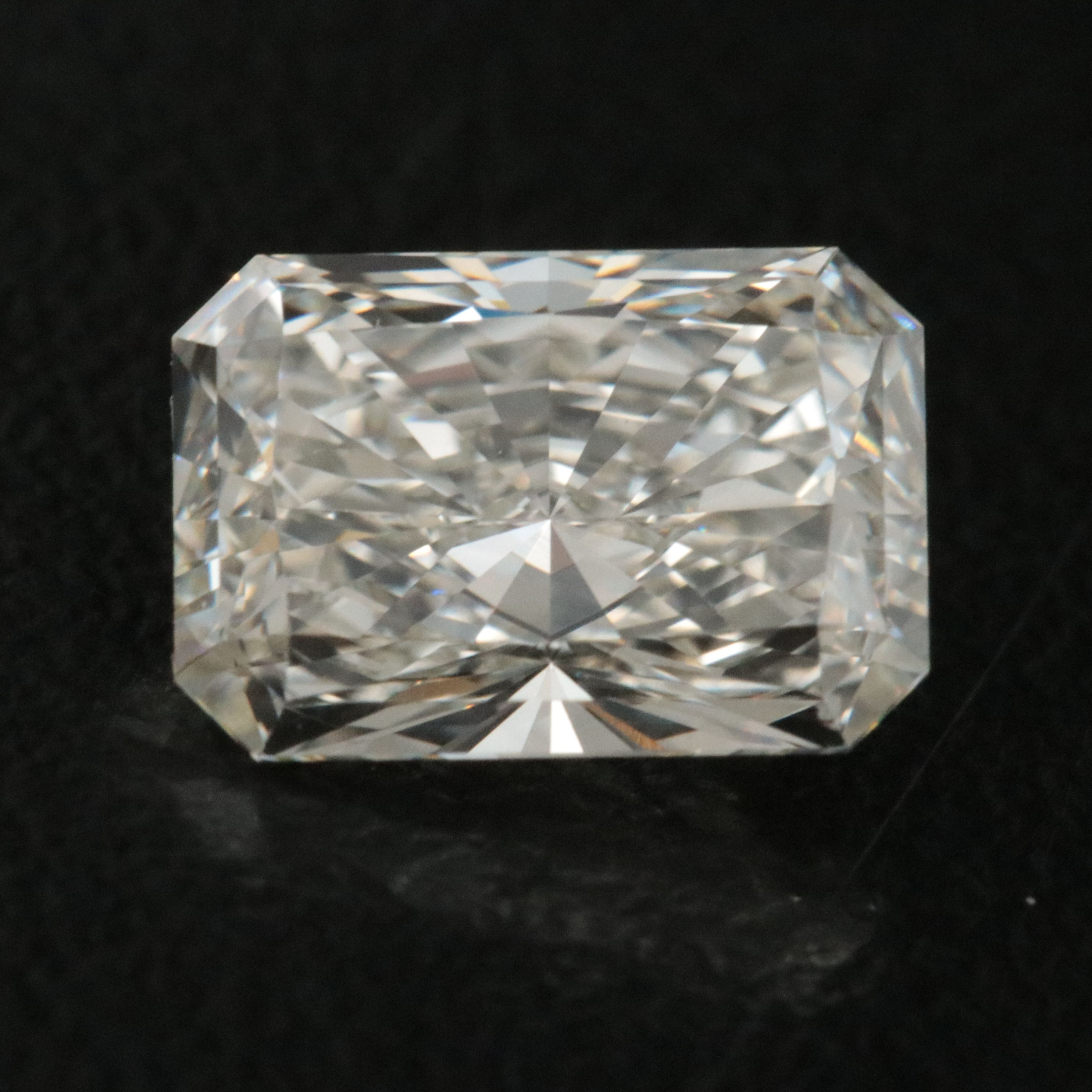 Loose 1.40 CT Lab Grown Diamond with IGI Report