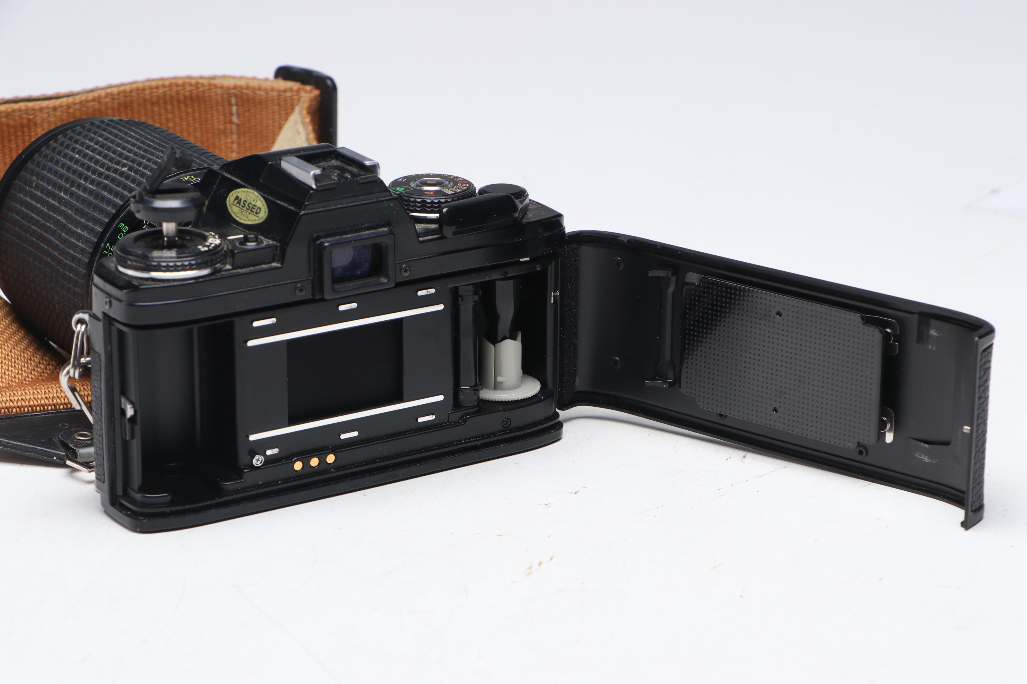 Minolta X-700 SLR Camera with Camera Bag, Flash and More Accessories