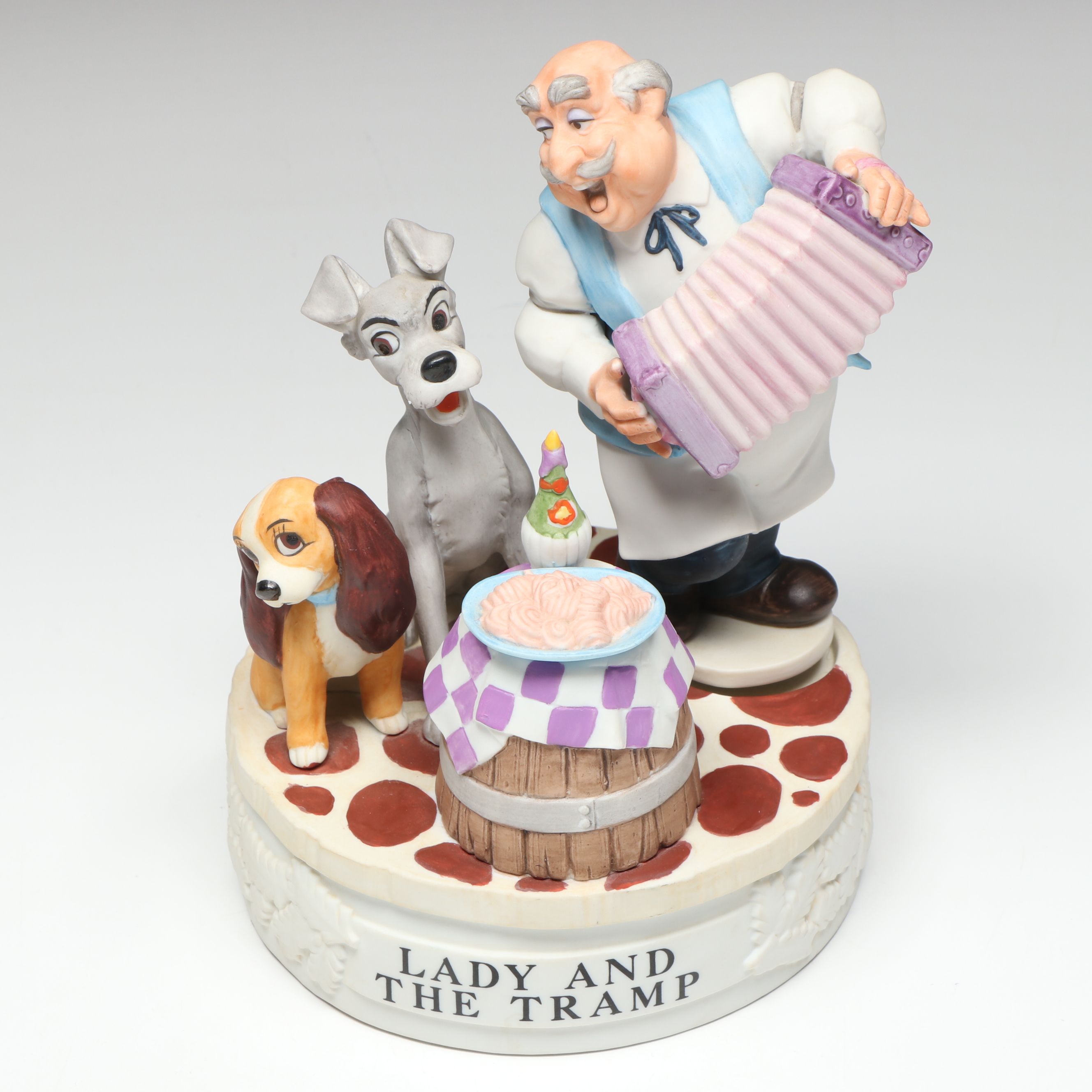 The Disney Collection "Lady and the Tramp" with More Disney Music Boxes