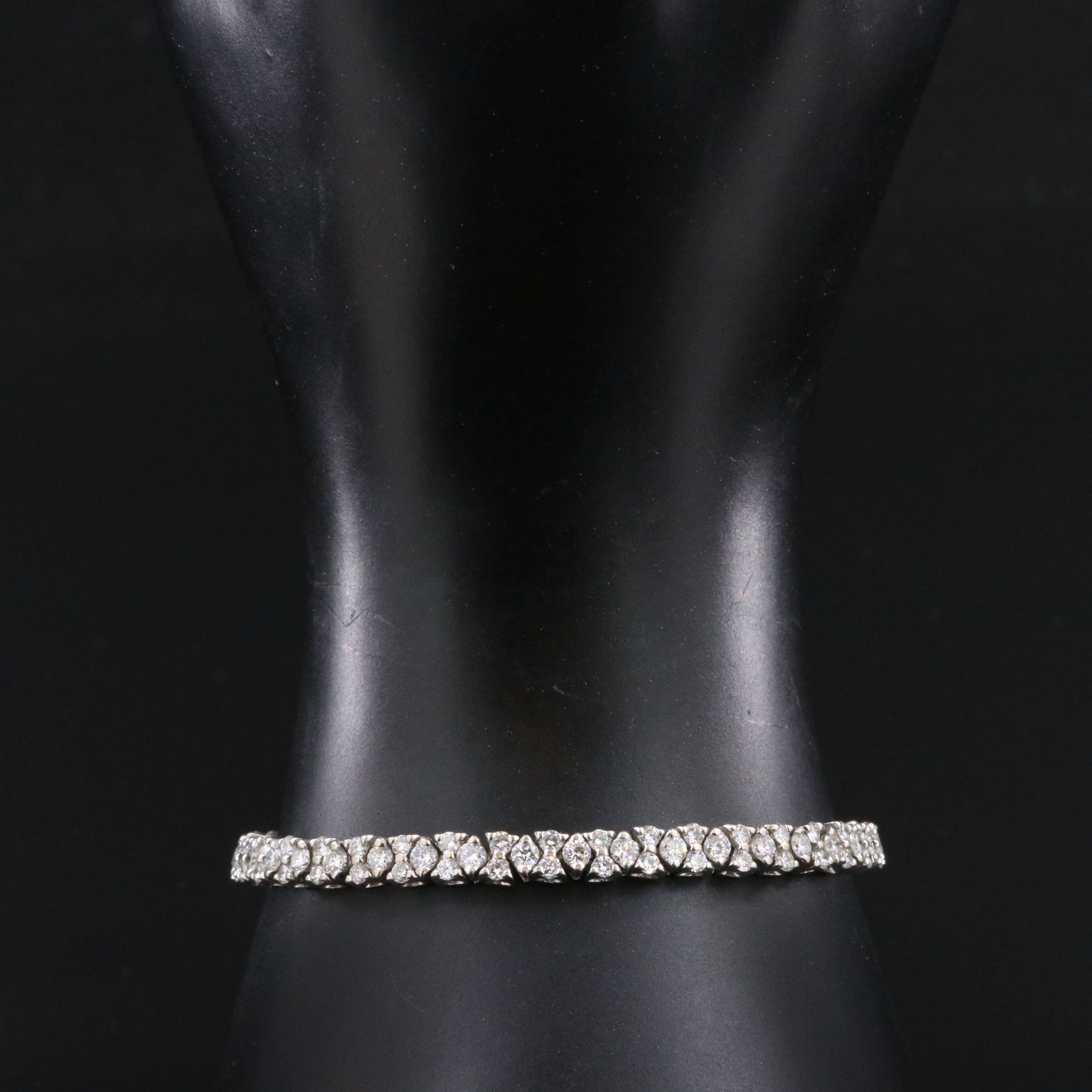 18K 5.30 CTW Diamond Bracelet