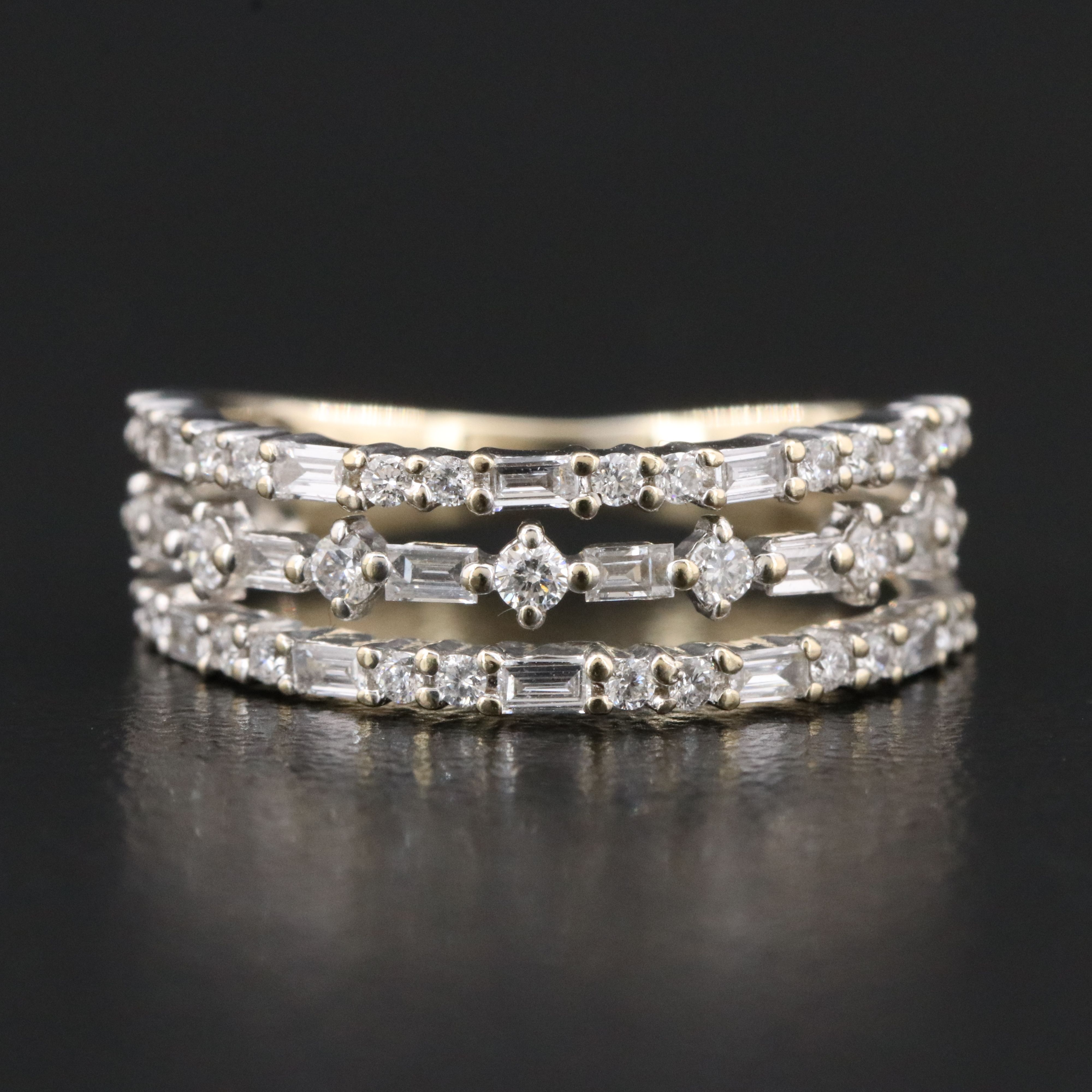 18K 0.64 CTW Diamond Band