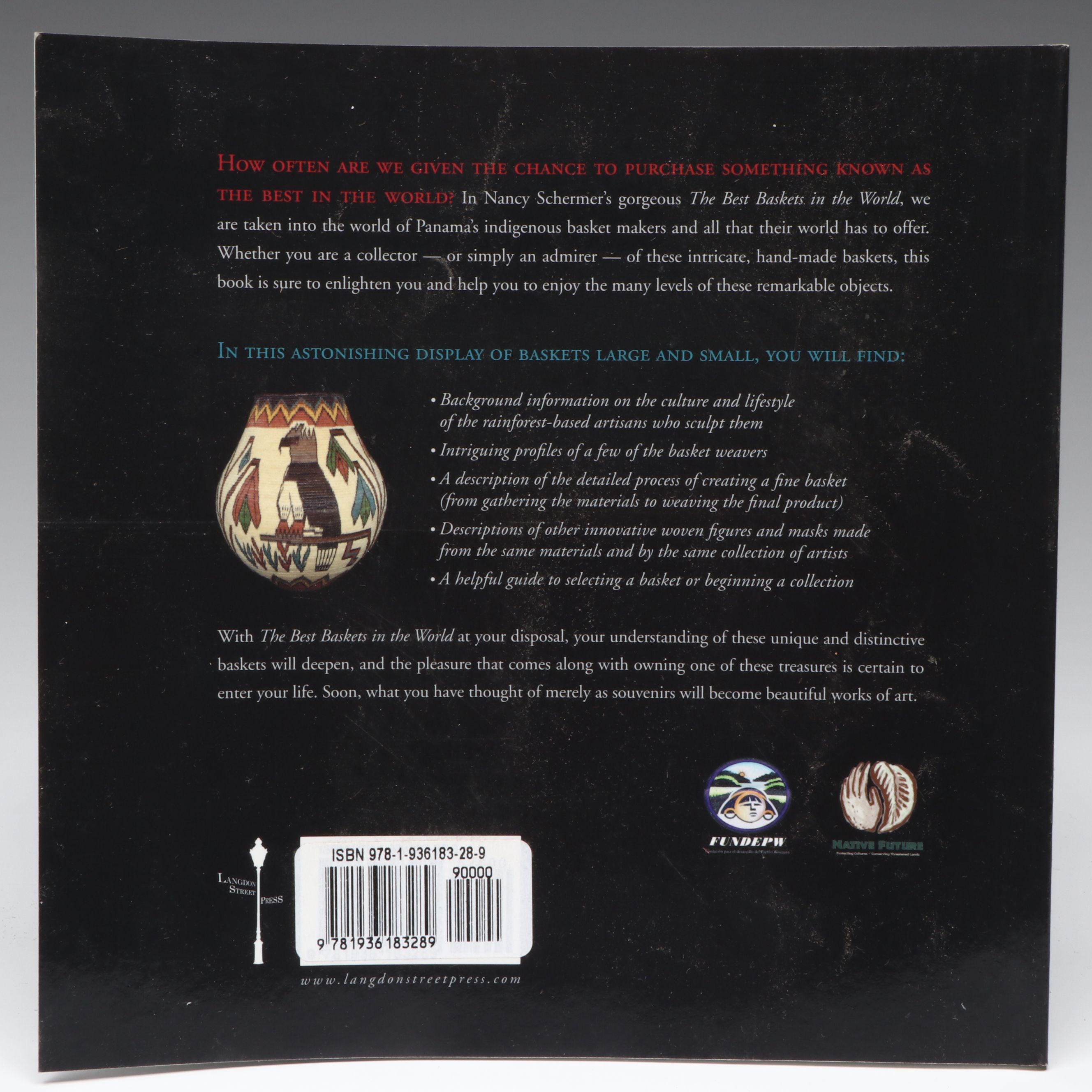 Panamanian Emberá-Wounaan Handwoven Chunga Fiber Baskets Depicting Butterflies