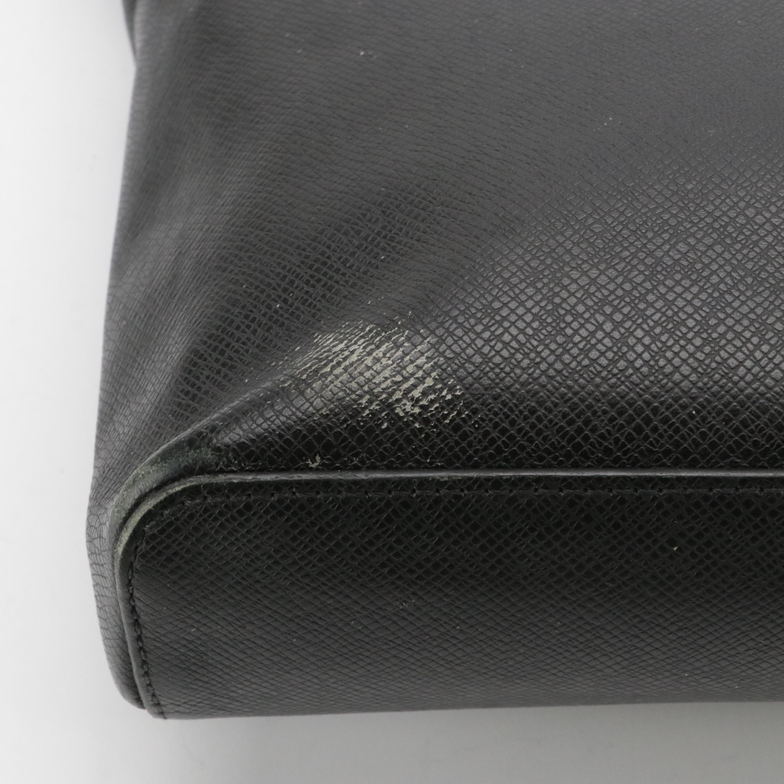 Louis Vuitton Taiga Leather Crossbody Bag