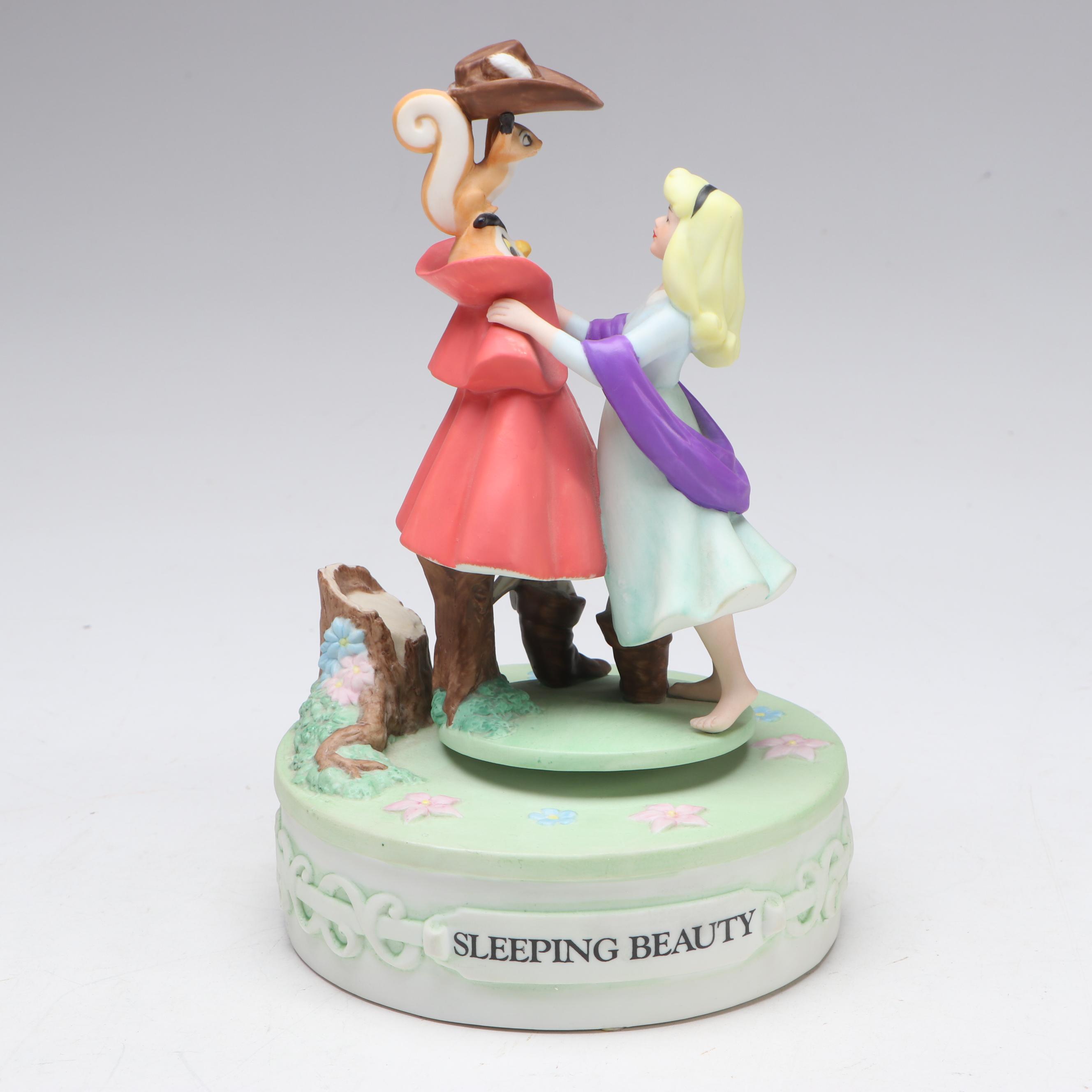 Walt Disney Collection "Bookish Beauty" Belle with Other Figures and Music Box