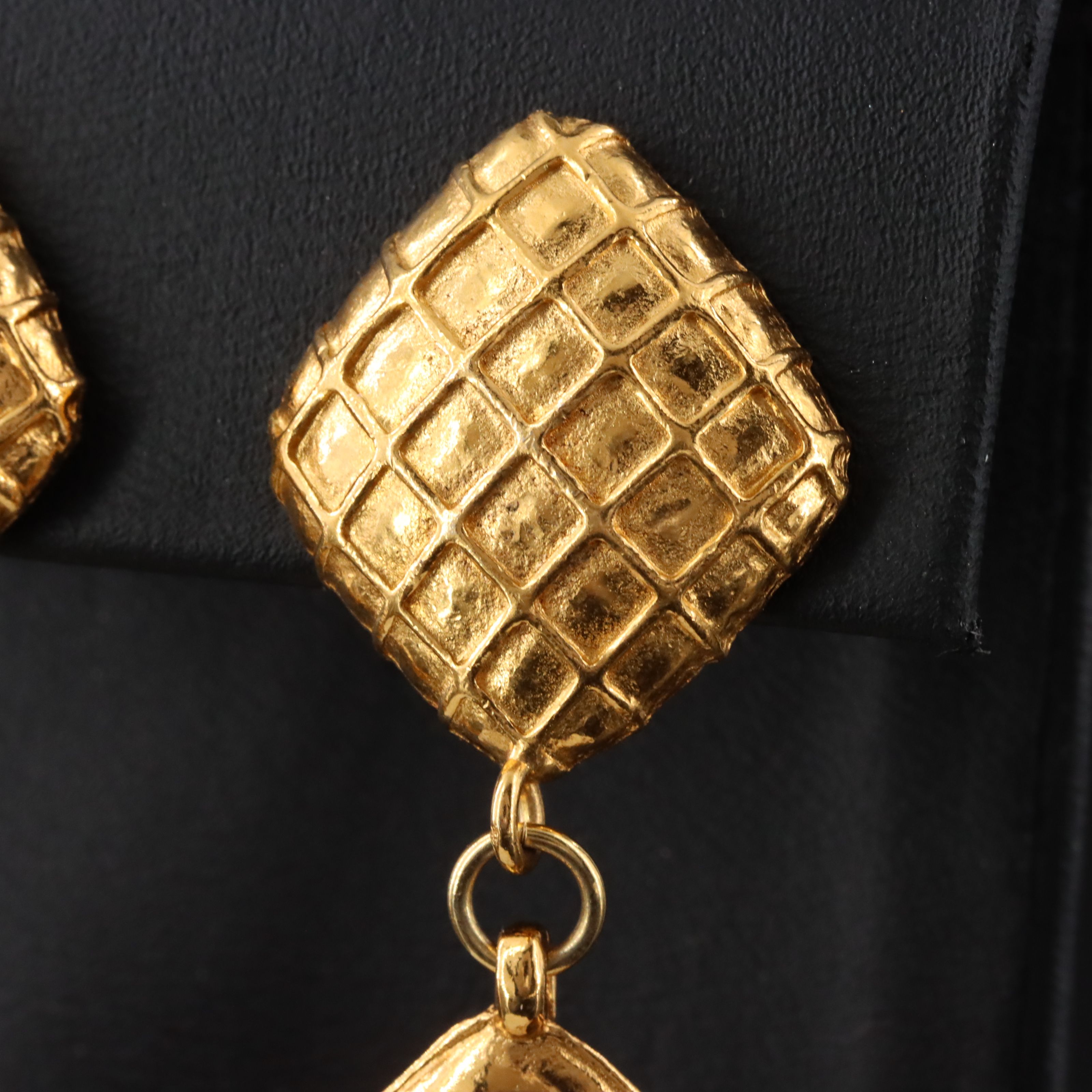 Chanel Strass Crystal Drop Clip Earrings Vintage