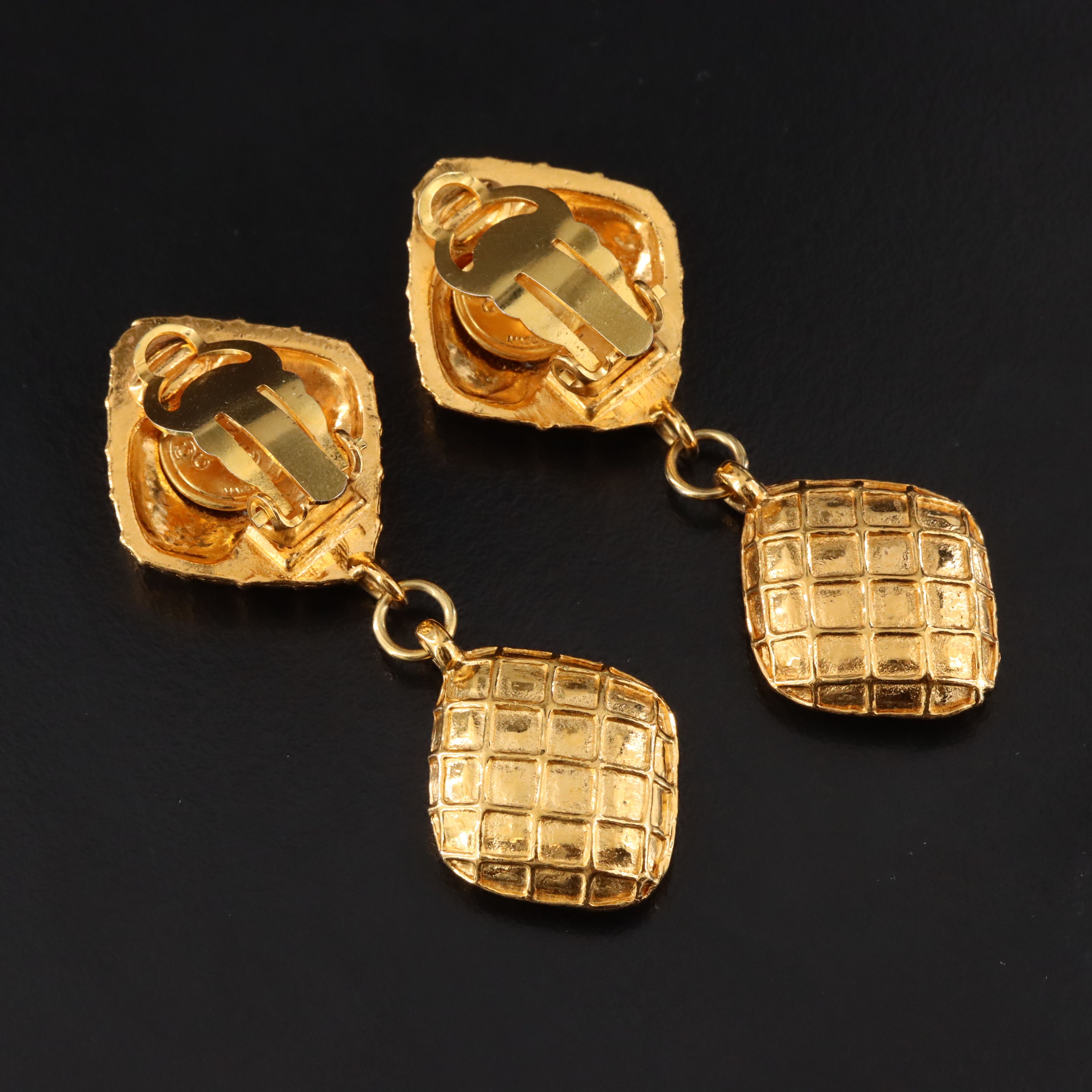 Chanel Strass Crystal Drop Clip Earrings Vintage