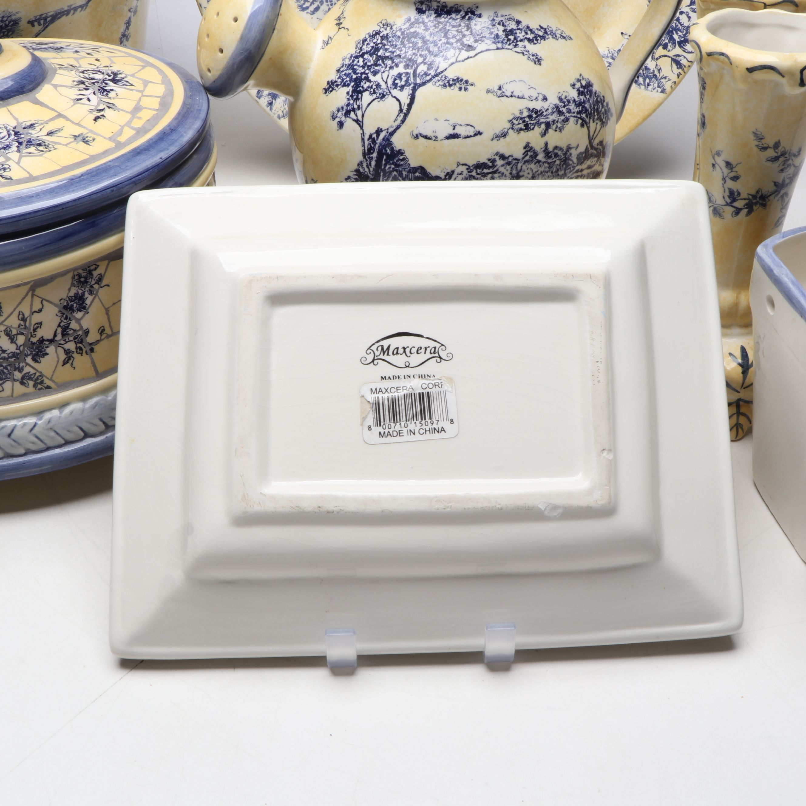 Maxcera Ceramic Decorative Serveware