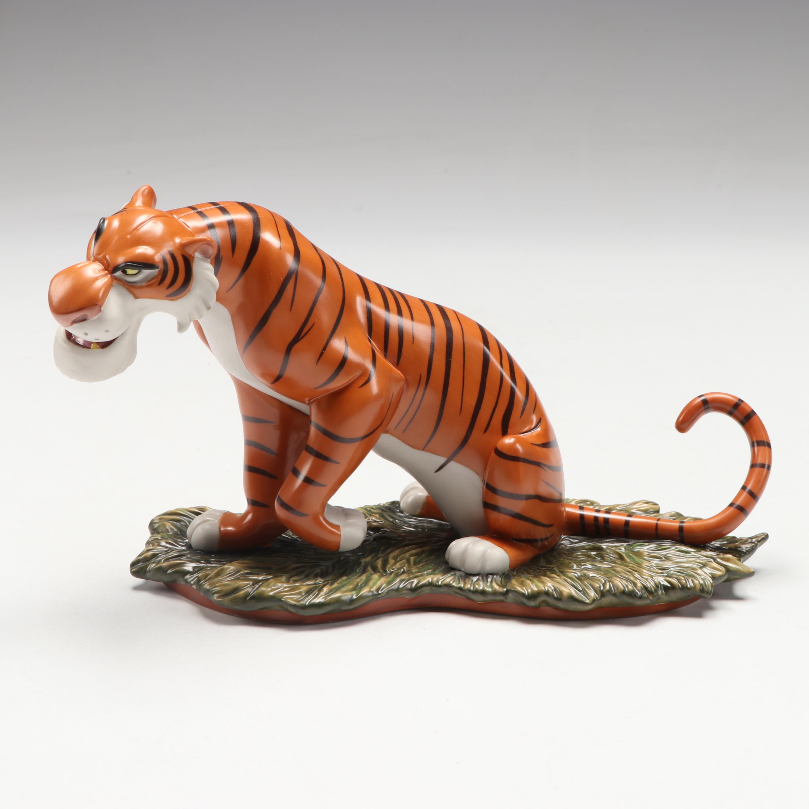Walt Disney Classics Collection "Everyone Runs From Shere Khan" and More Figures