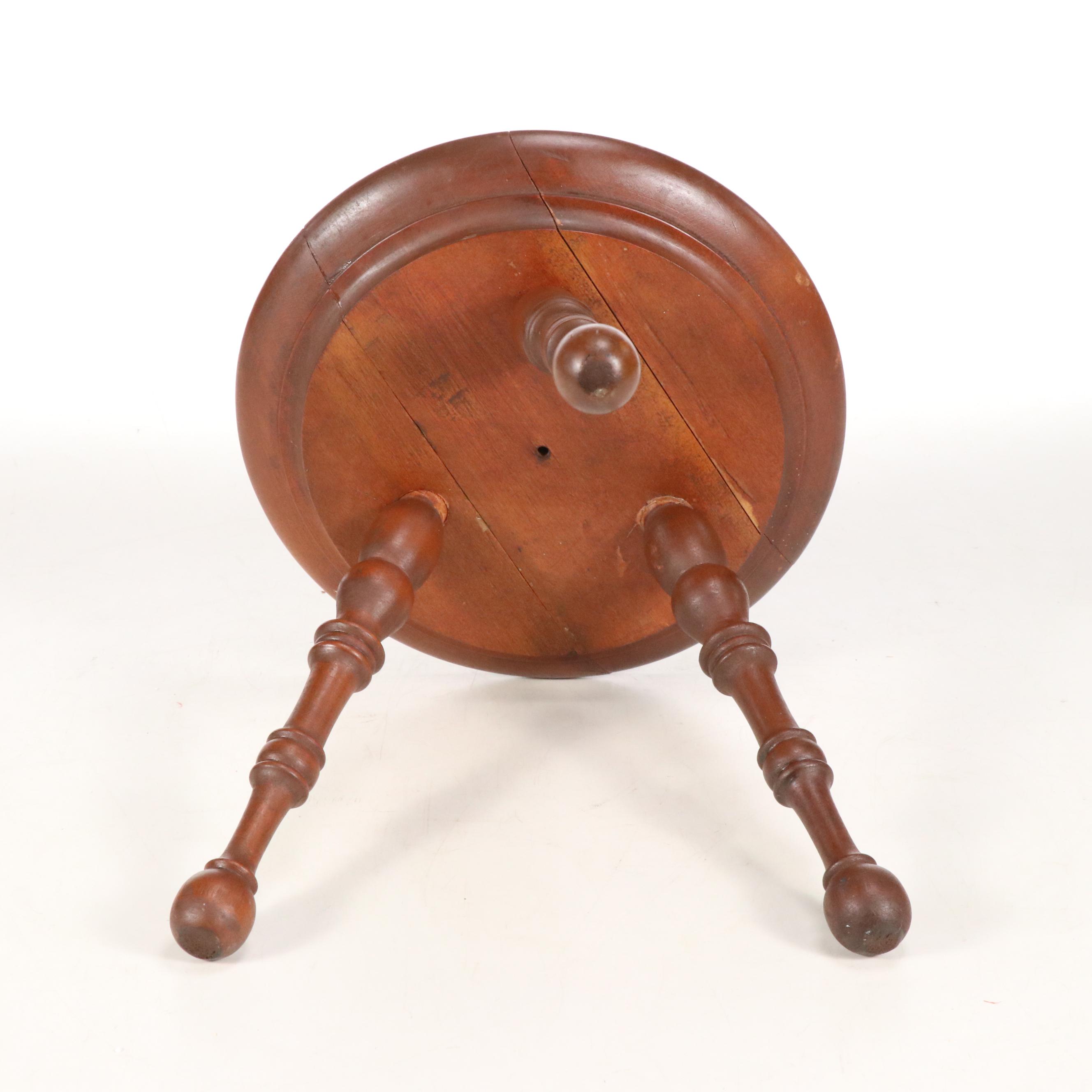 Bobbin Turned Wooden Plant Stand