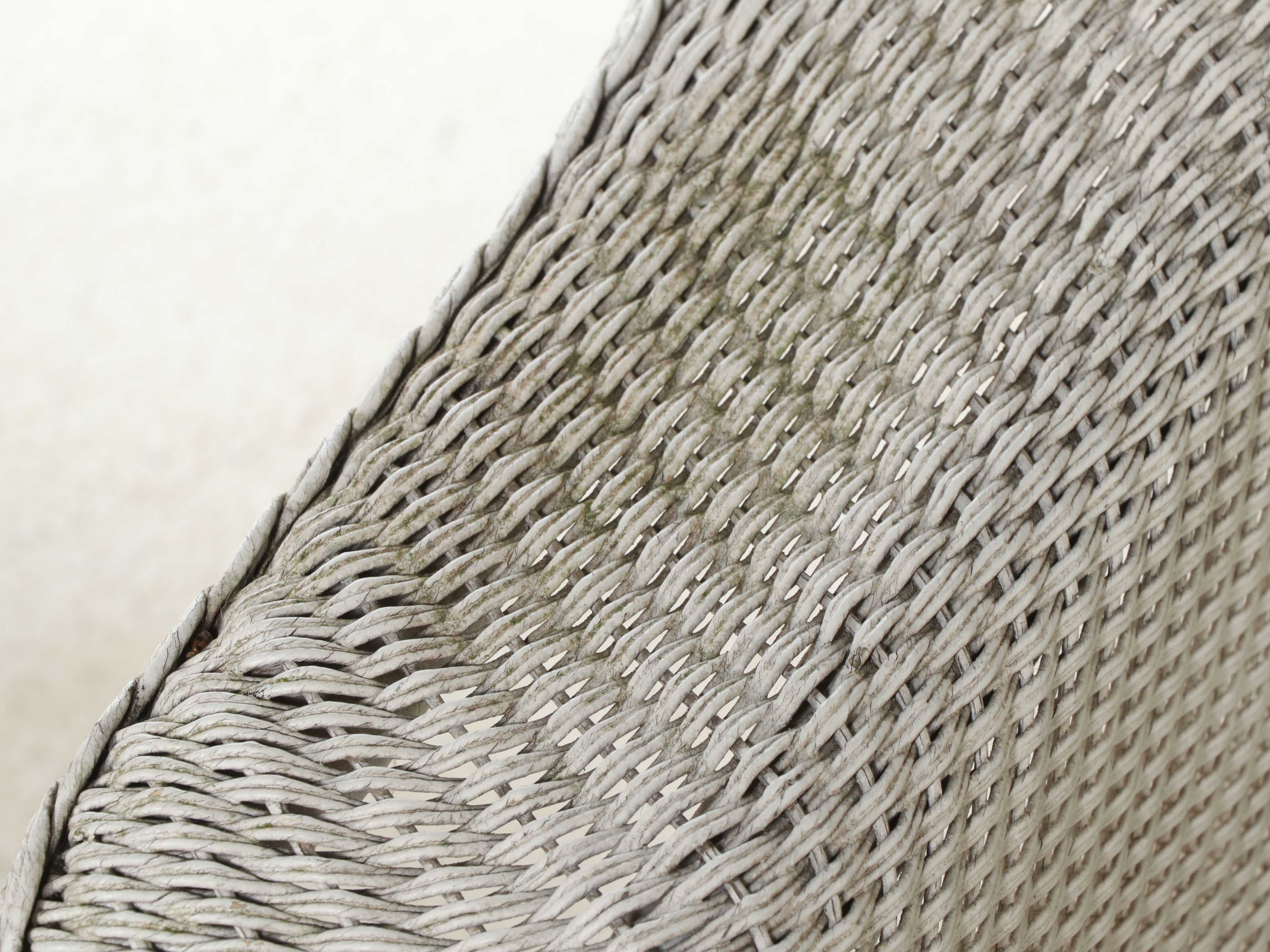 Lloyd Loom White-Painted Wicker Patio Sofa with Coffee Table, Late 20th Century