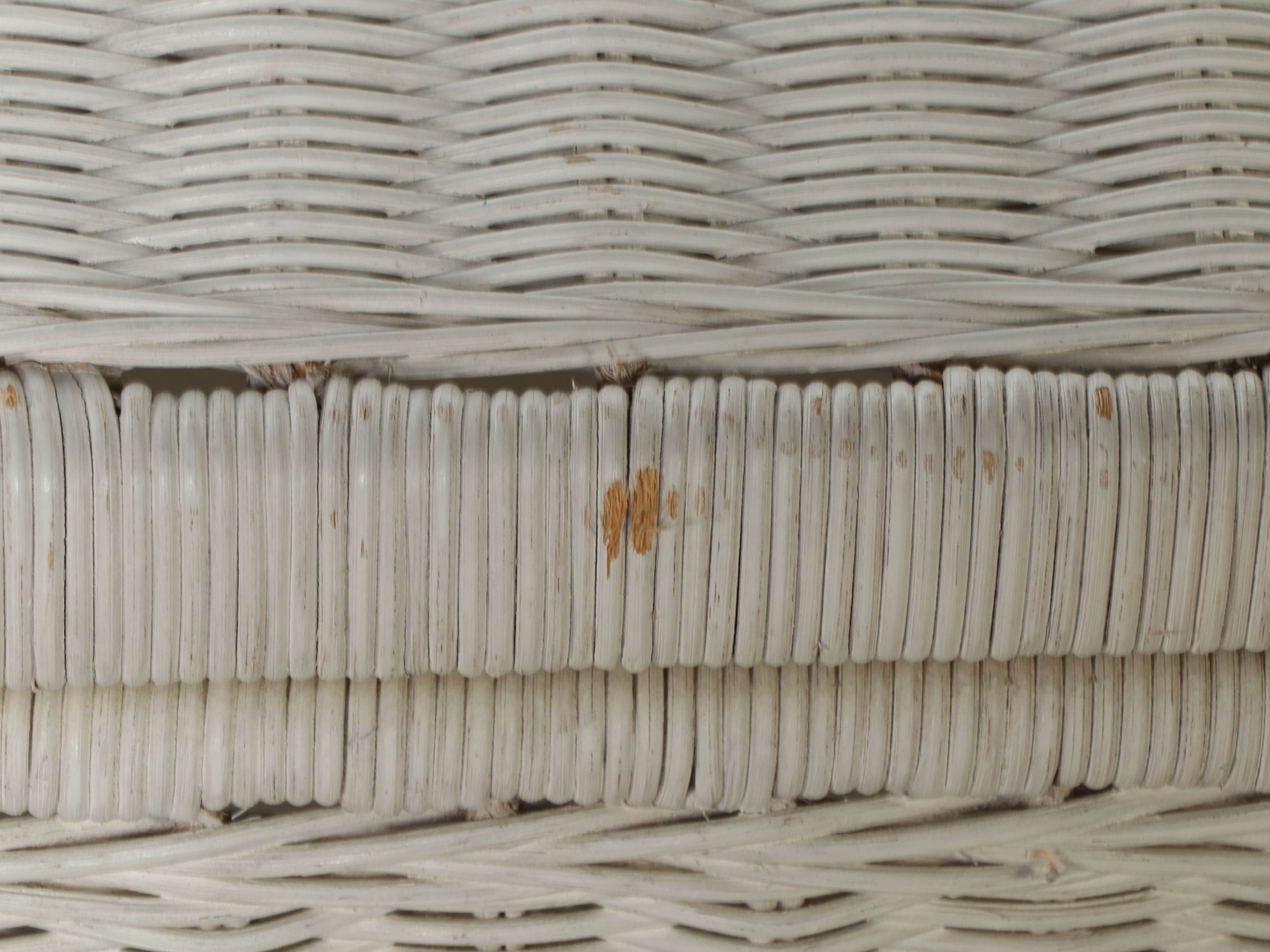 Lloyd Loom White-Painted Wicker Patio Sofa with Coffee Table, Late 20th Century