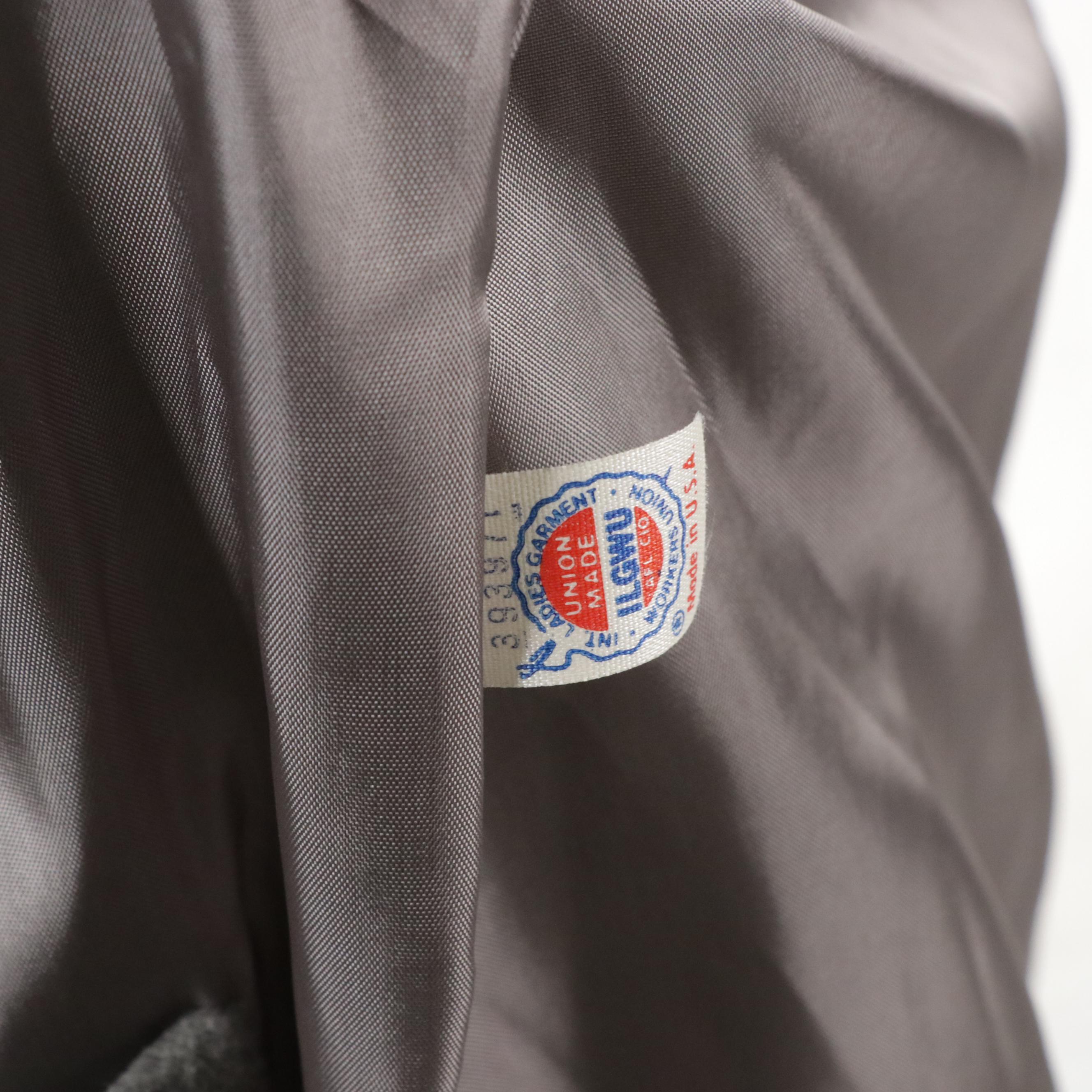 Alorna Vintage Grey Wool Blend Midi Coat, Collezione Cherry Red Wool Wrap Coat