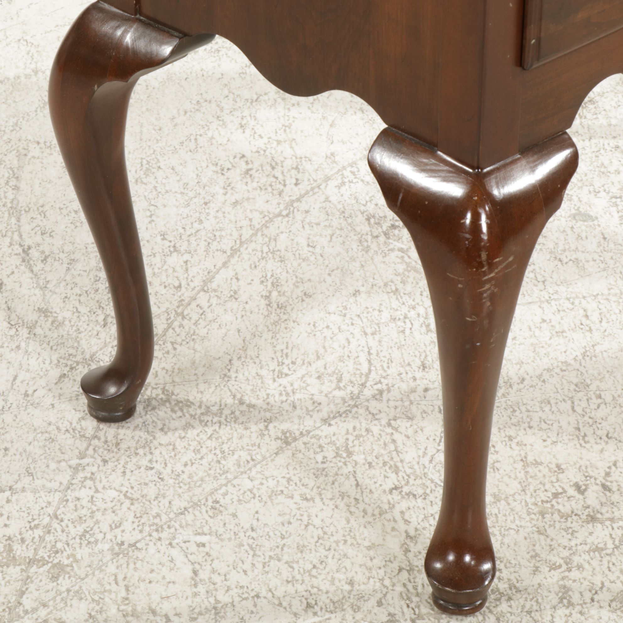 Ethan Allen "Georgian Court" Queen Anne Style Cherry Lowboy Chest