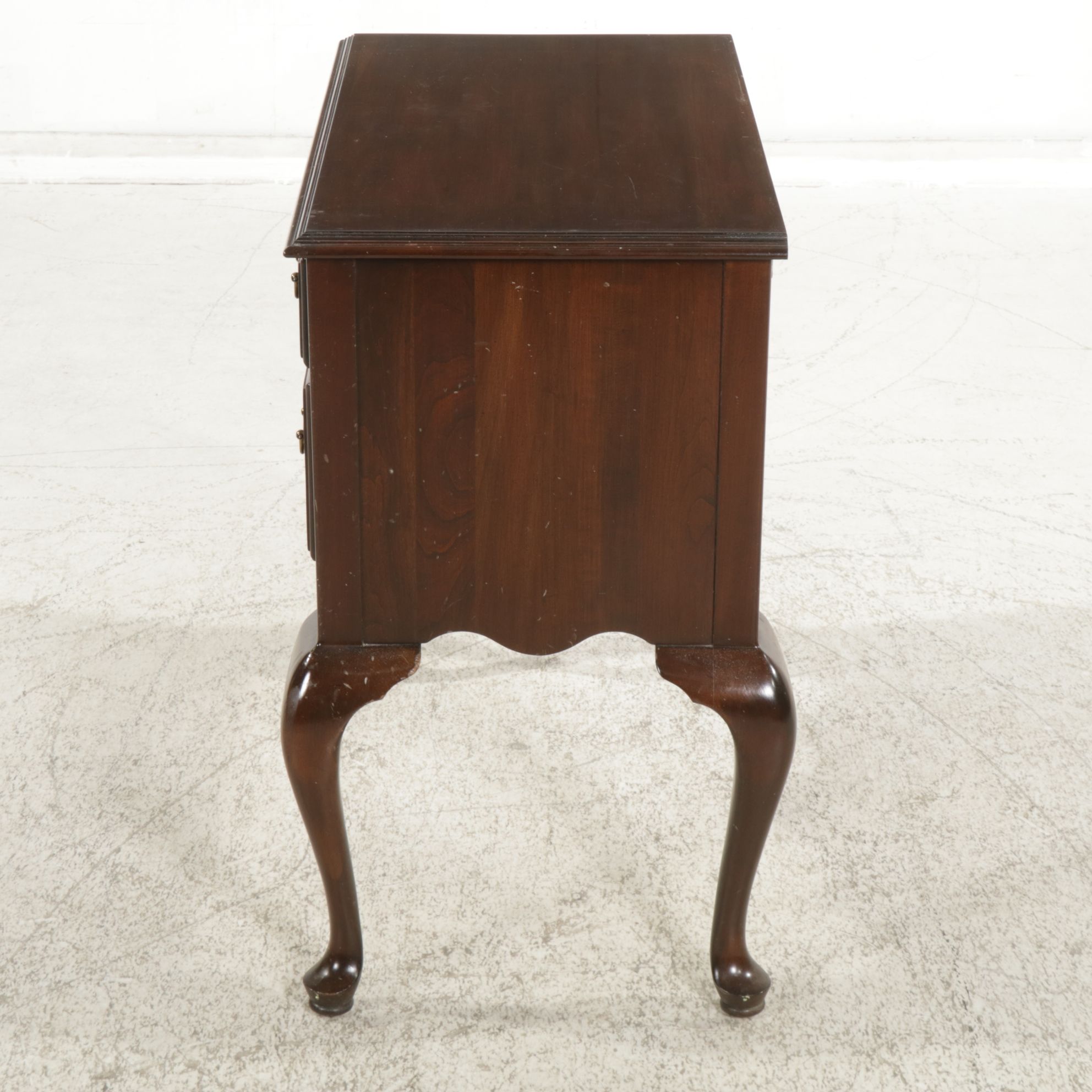 Ethan Allen "Georgian Court" Queen Anne Style Cherry Lowboy Chest