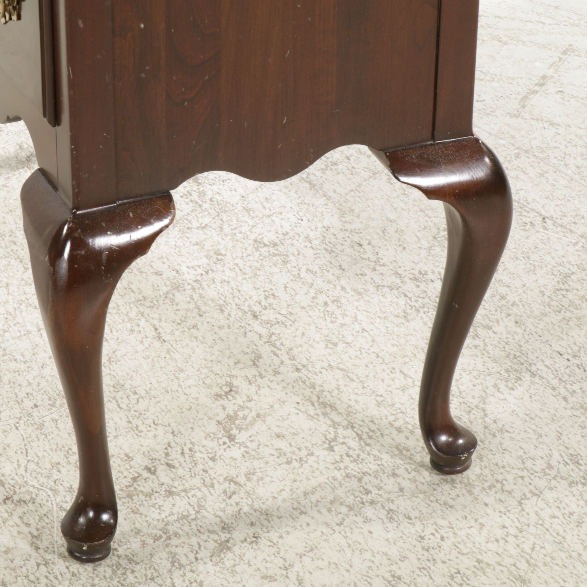 Ethan Allen "Georgian Court" Queen Anne Style Cherry Lowboy Chest