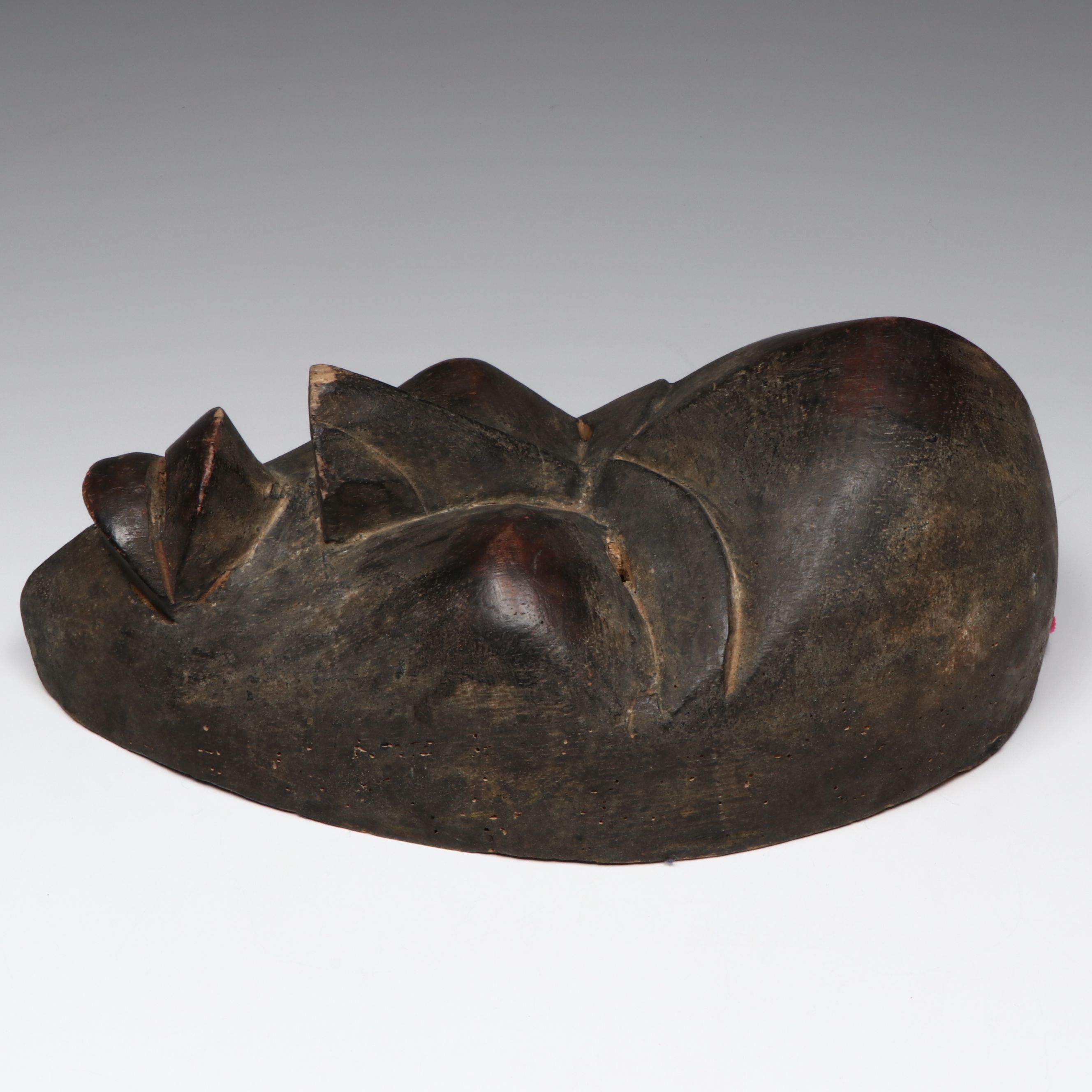 Fang Ngil Society Judicial Mask with Dan Dean Gle Passport Mask