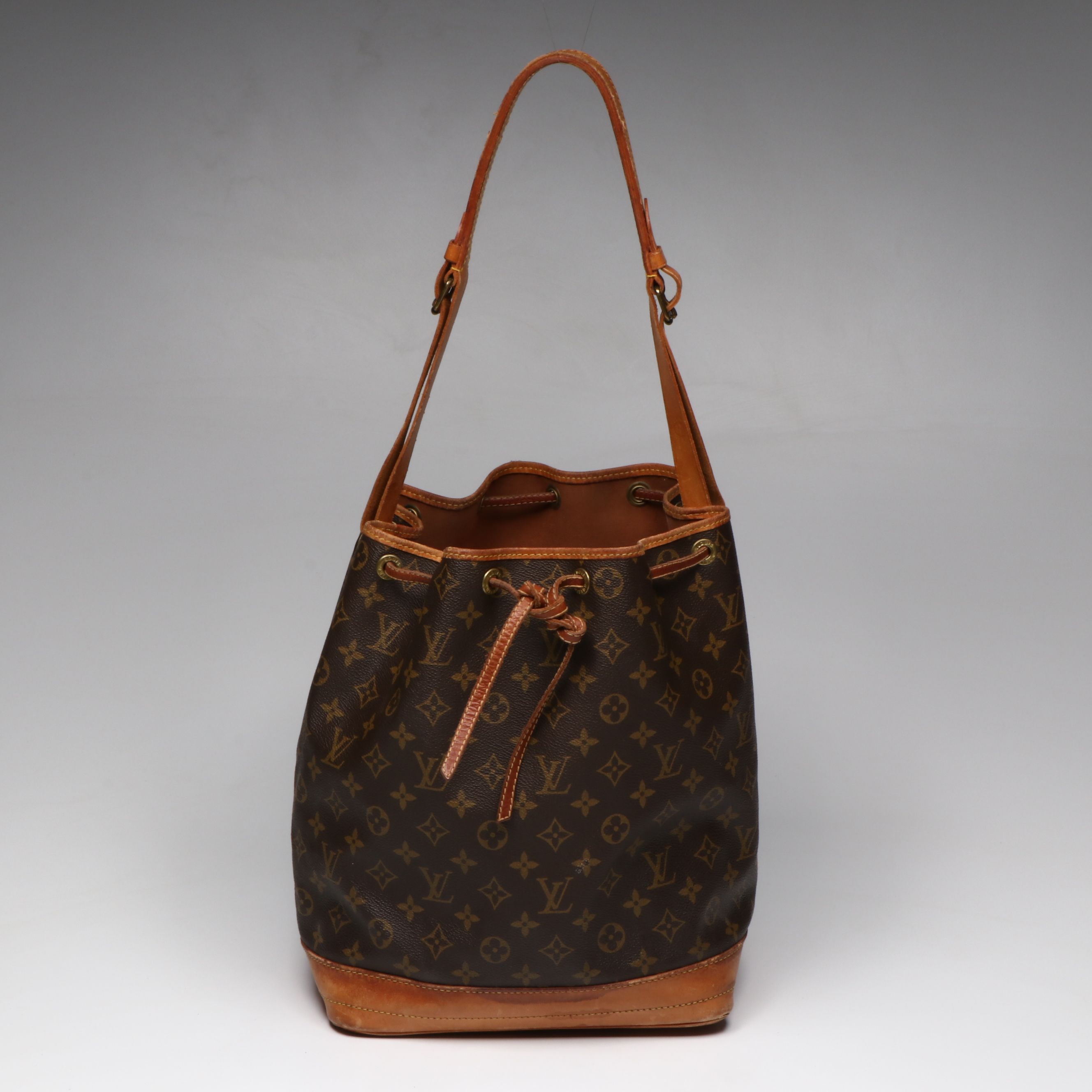 Vintage Louis Vuitton Noé Bag in Monogram Canvas and Vachetta Leather, 1980s