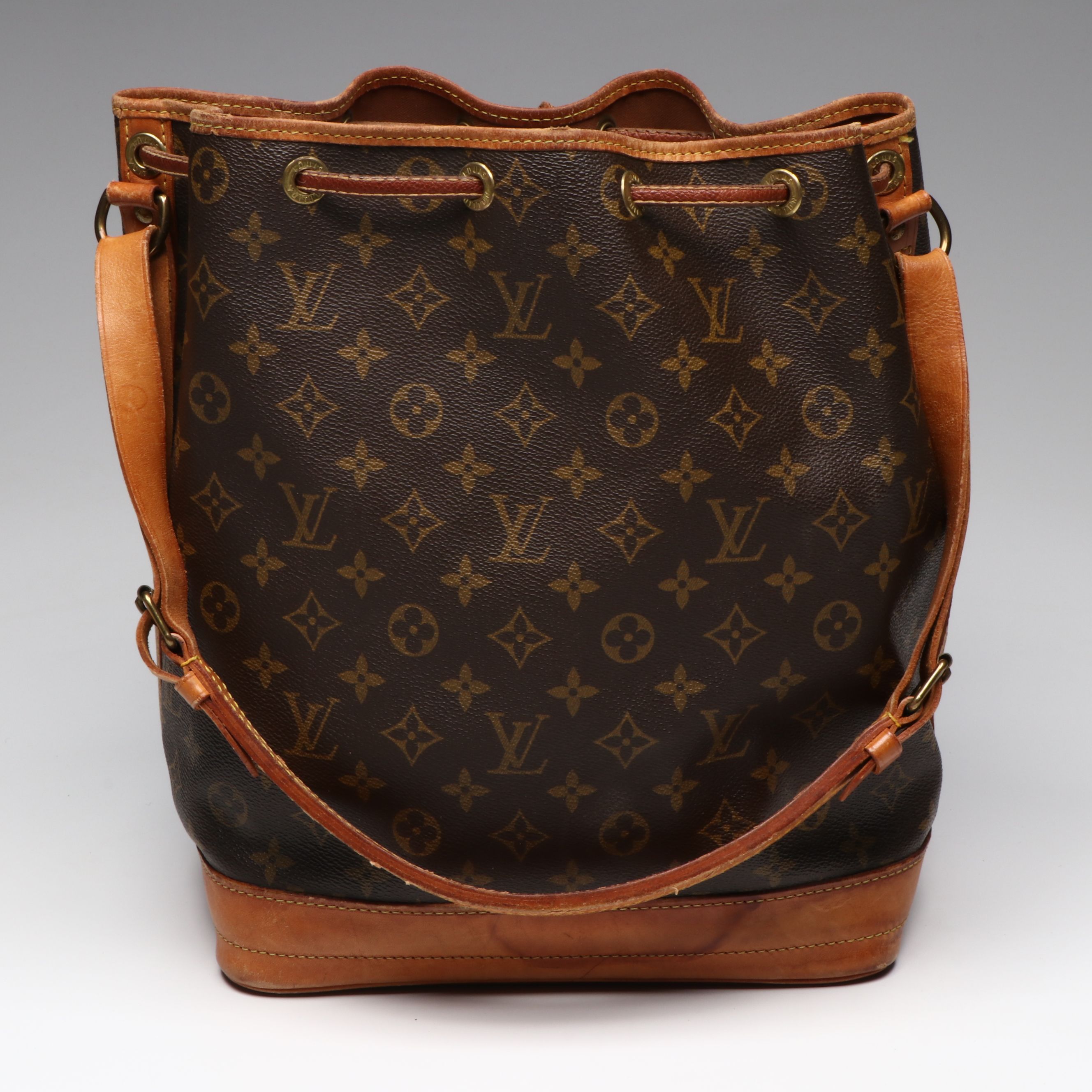 Vintage Louis Vuitton Noé Bag in Monogram Canvas and Vachetta Leather, 1980s