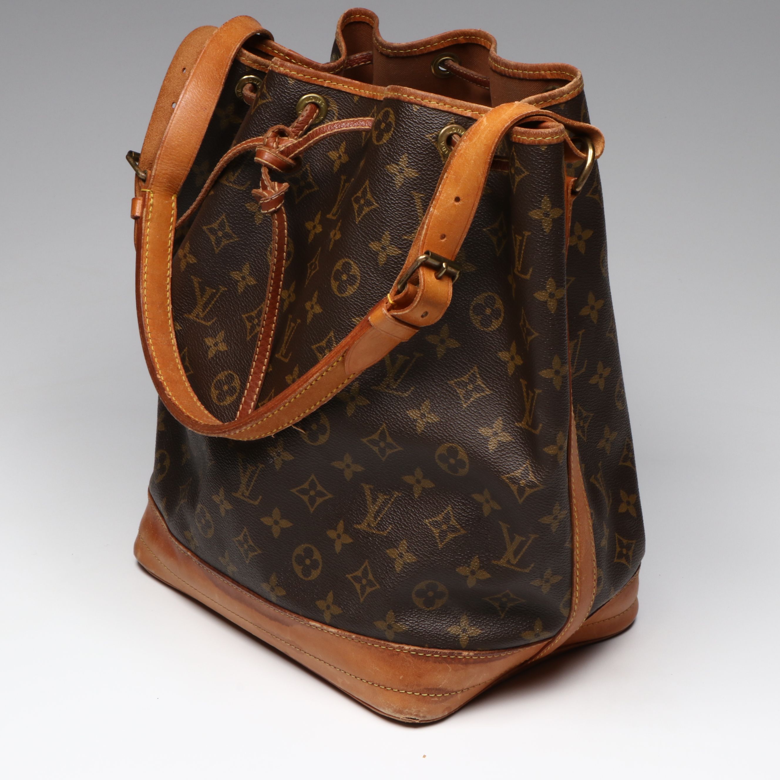 Vintage Louis Vuitton Noé Bag in Monogram Canvas and Vachetta Leather, 1980s