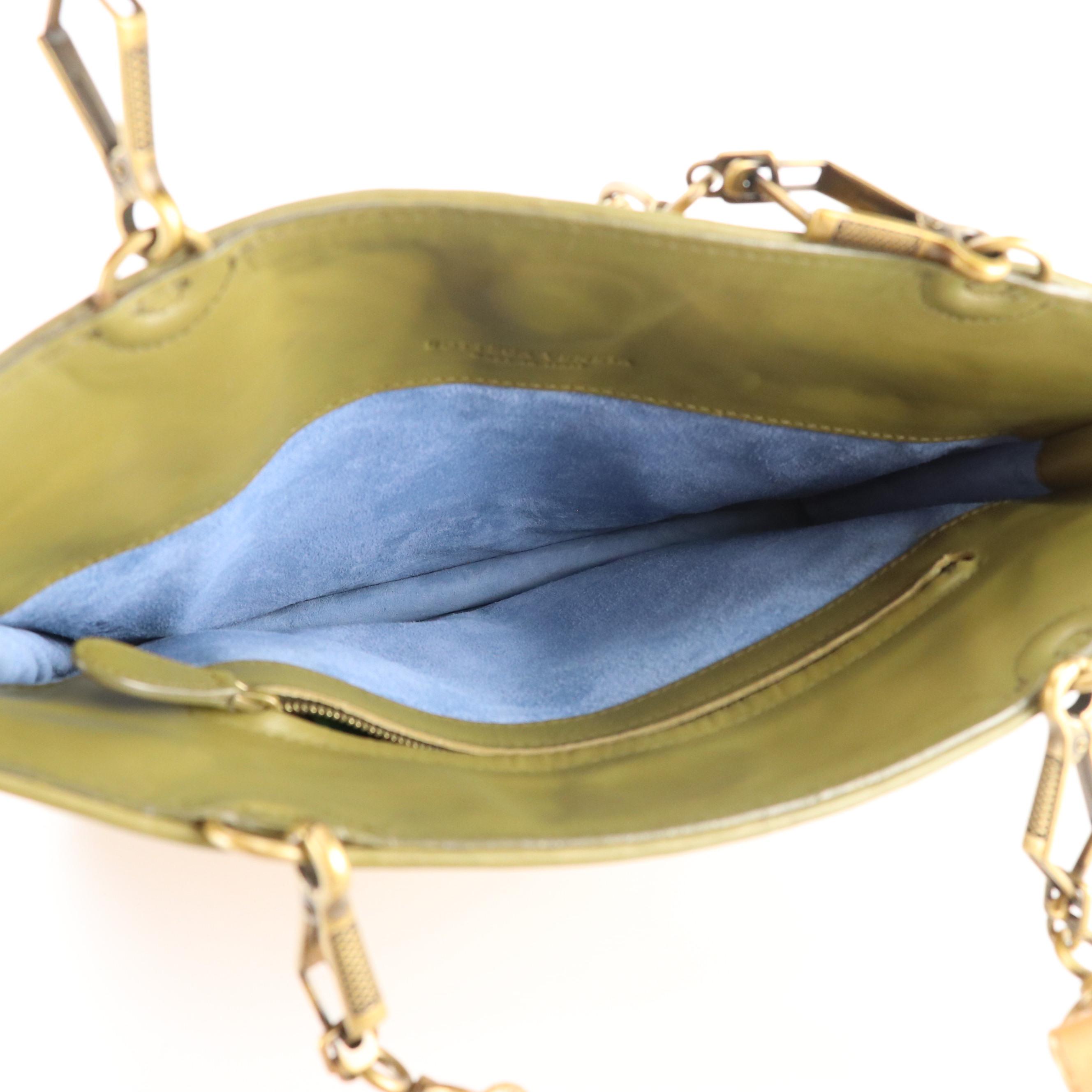 Bottega Veneta Flat Shoulder Bag in Golden Metallic Intrecciato Leather