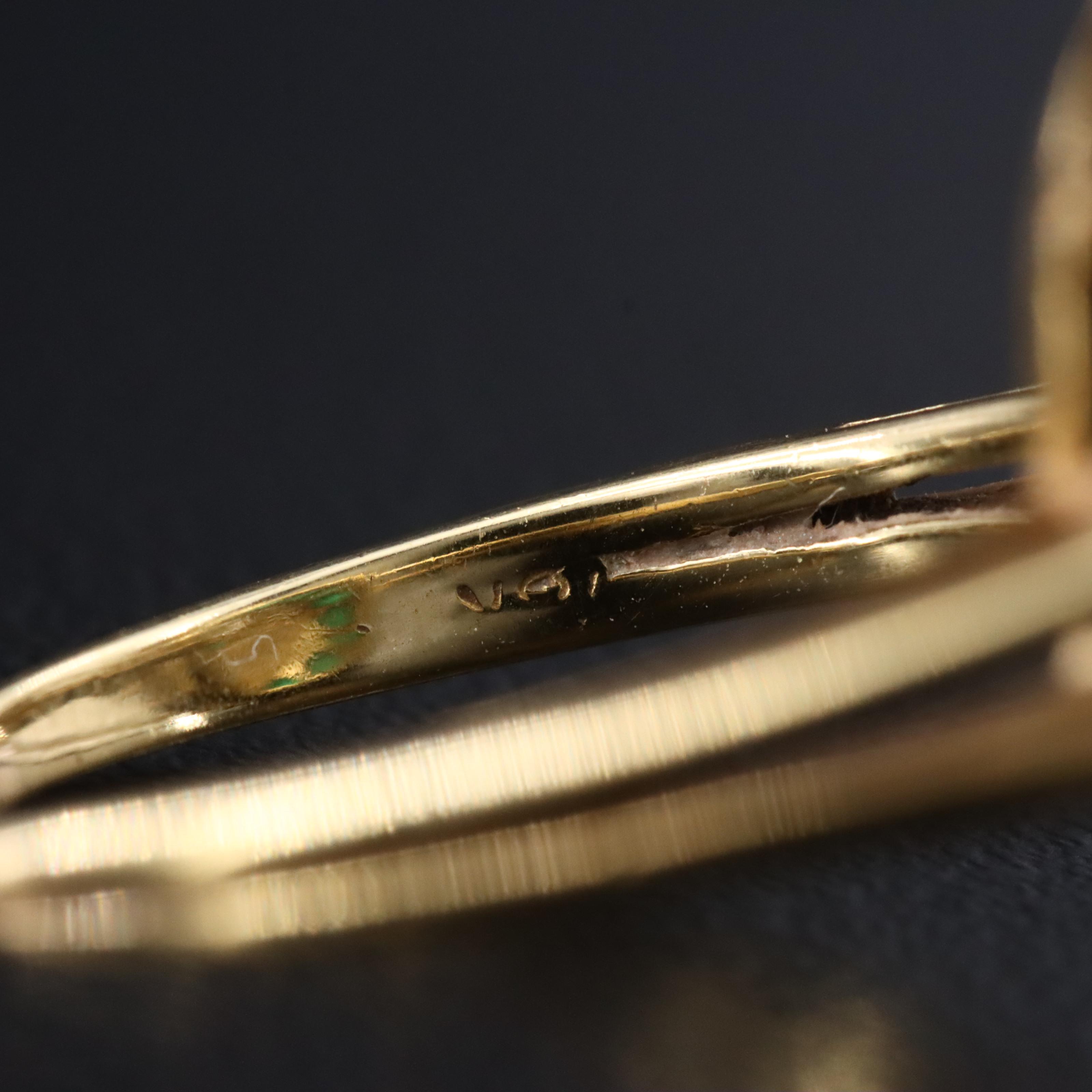 18K 1.23 CTW Diamond and Emerald Swirl Ring