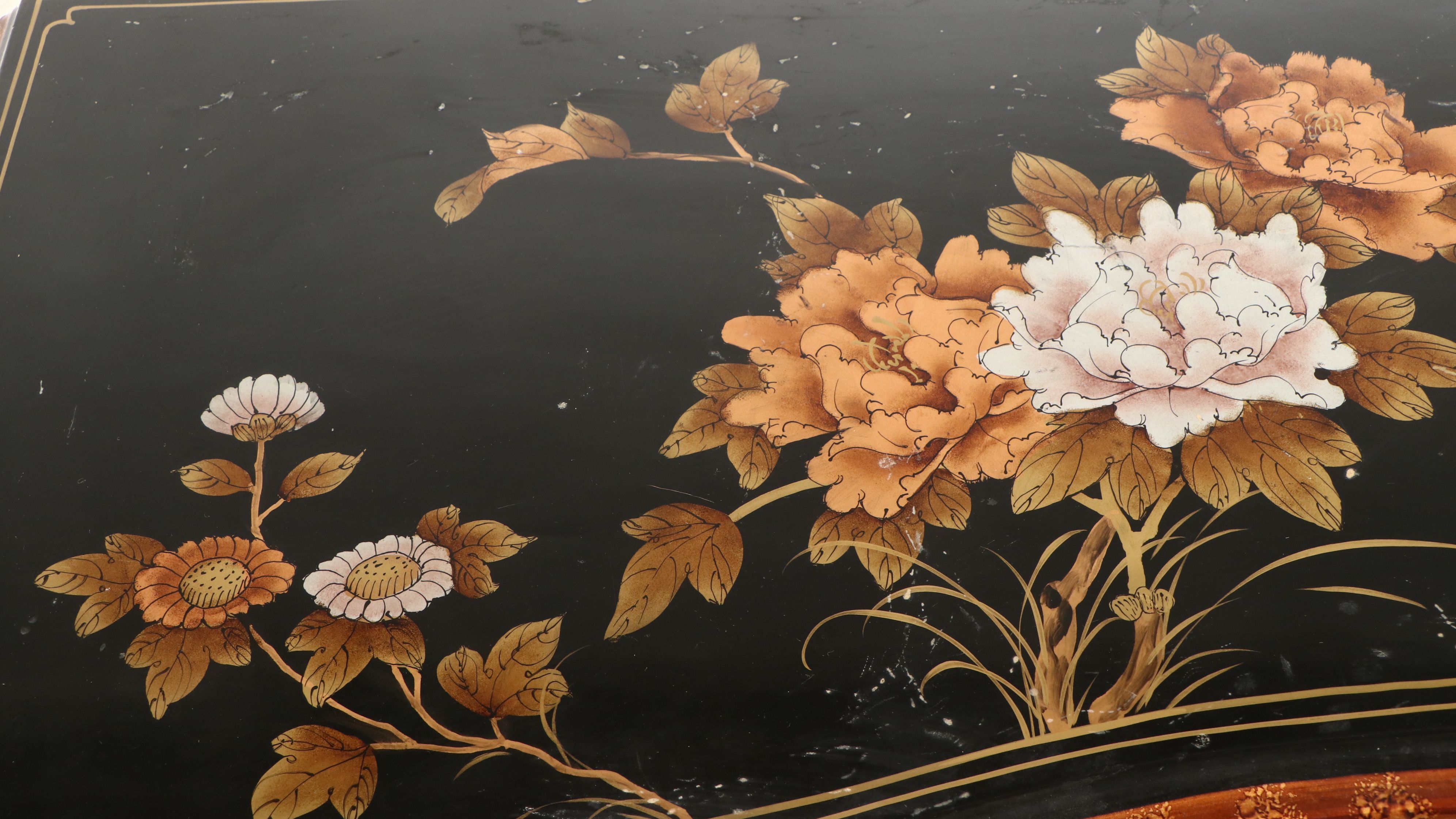 Chinese Gilt and Lacquered Wood Buffet, Late 20th Century