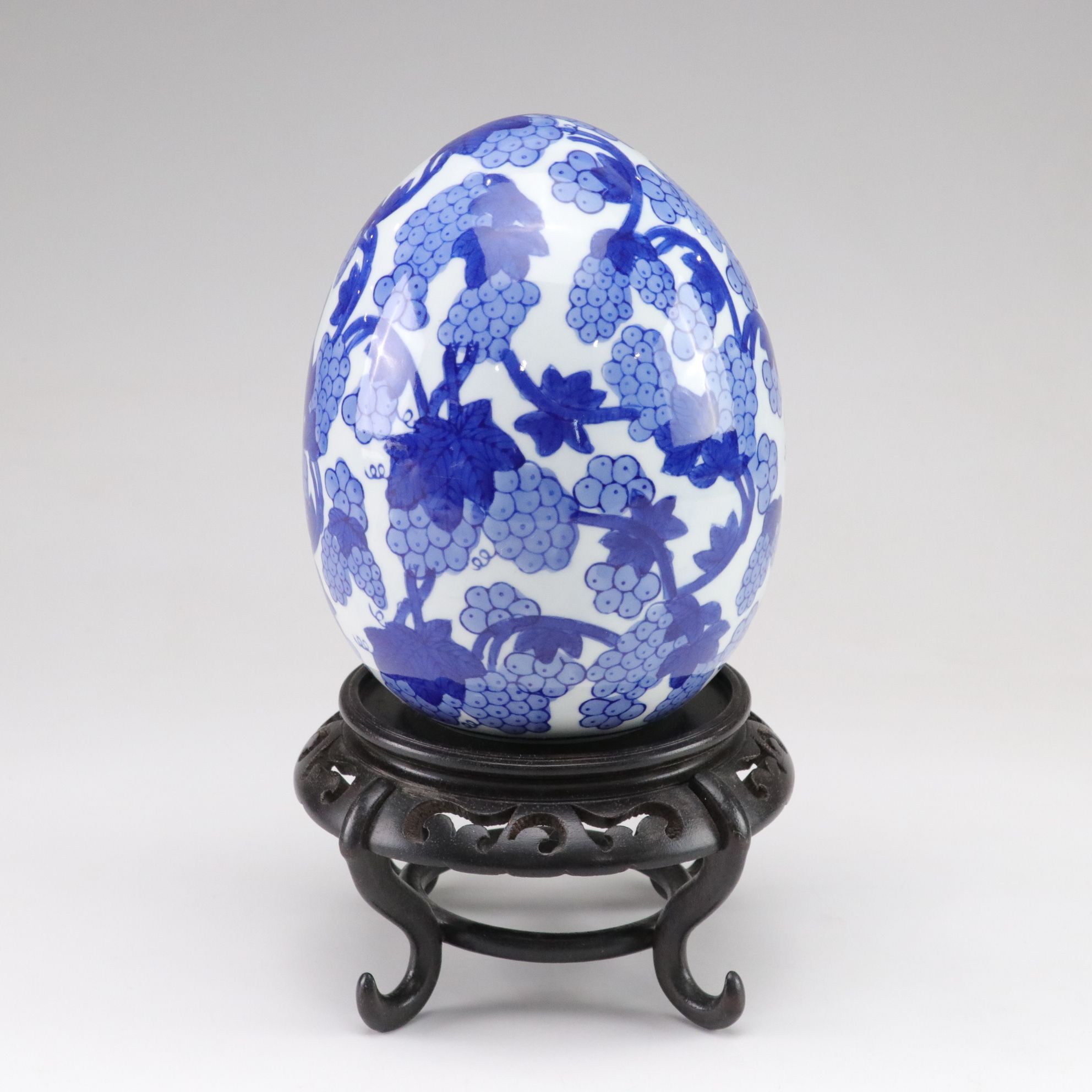 Chinese Blue and White Porcelain Coasters, Carpet Balls, and Decorative Egg