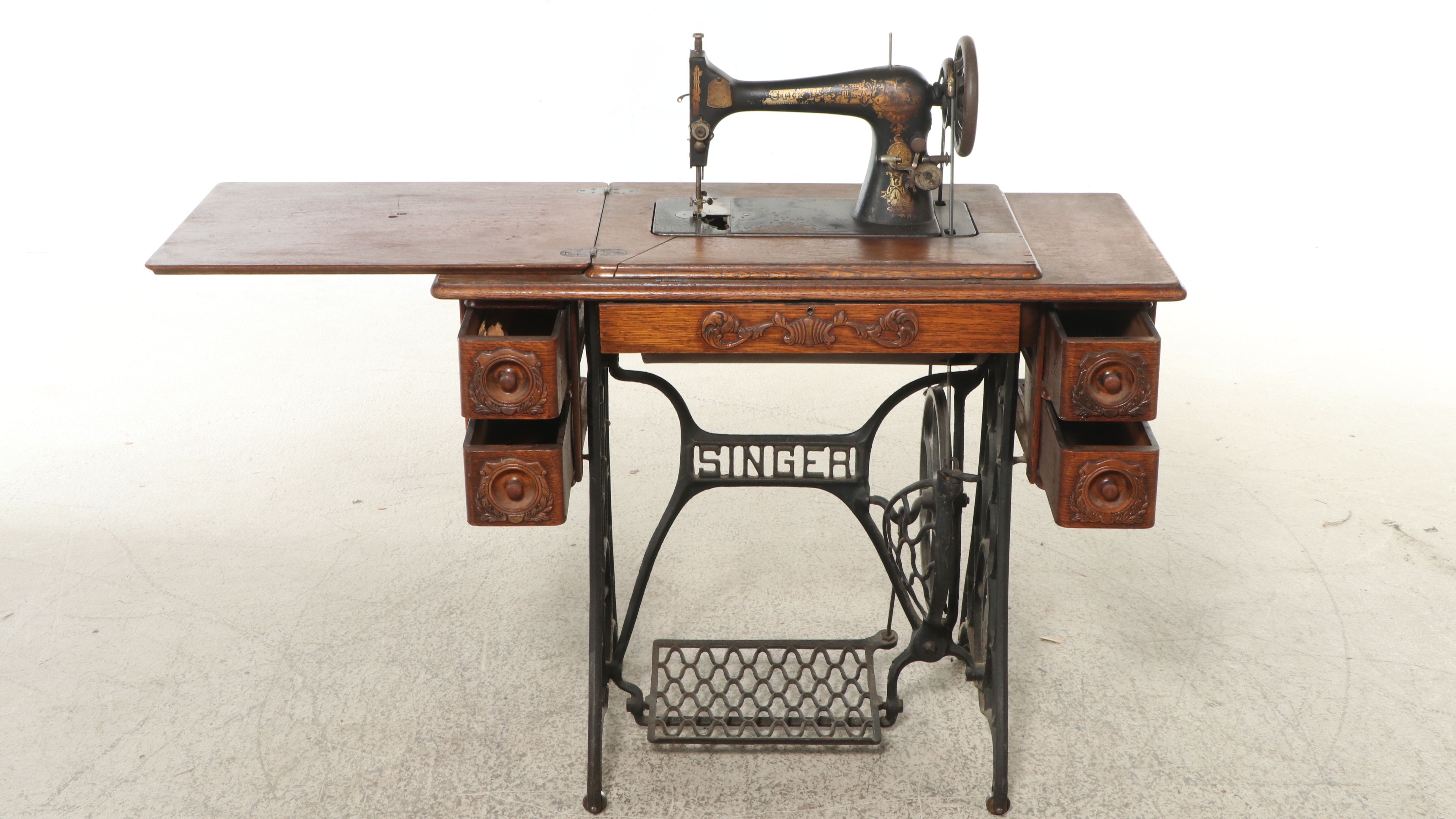 Singer Model 27 Treadle Sewing Machine with Oak Treadle Table, c. 1911