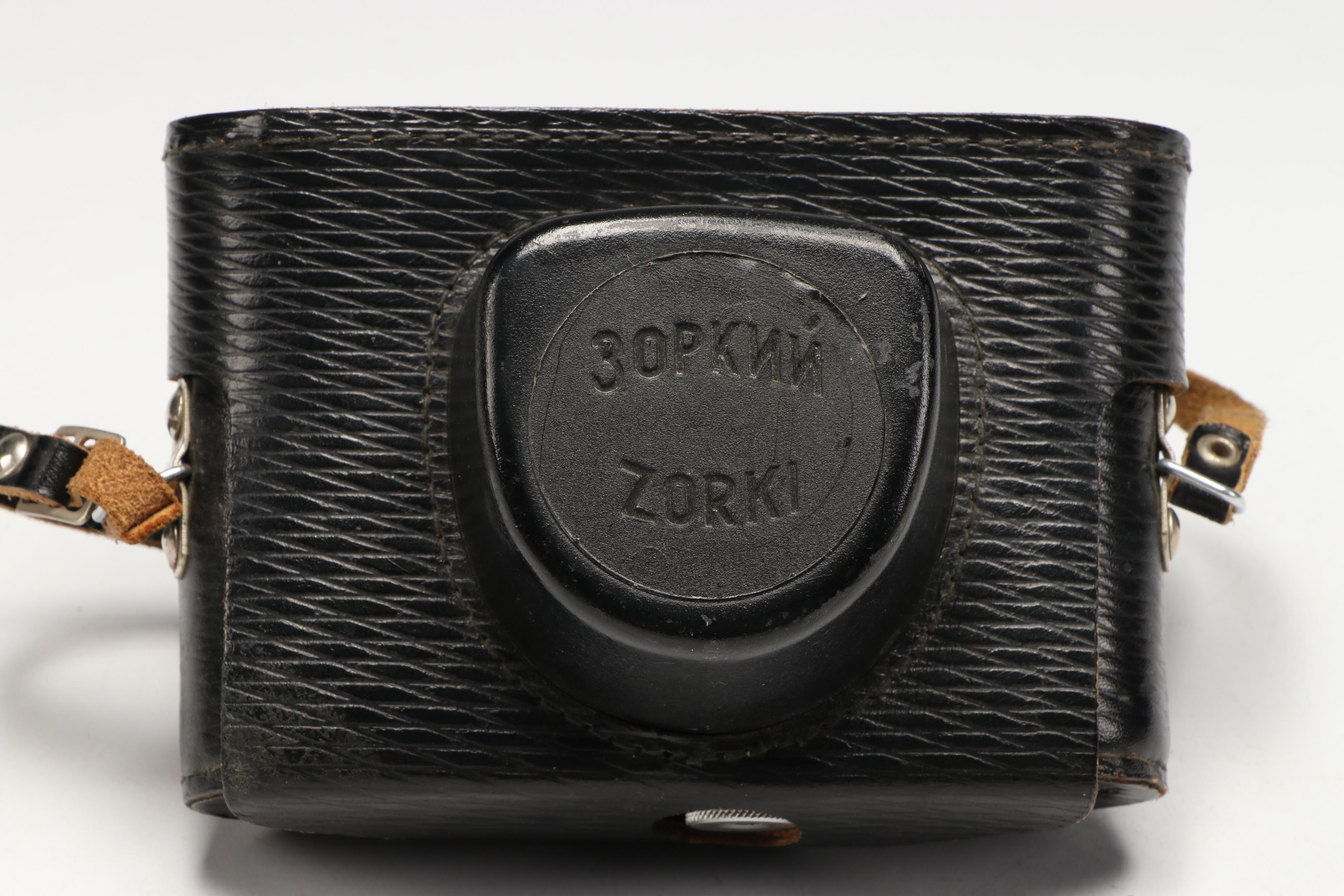 Olympus OM-1 and Zorki 4K 35mm SLR Cameras, Mid to Late 20th Century