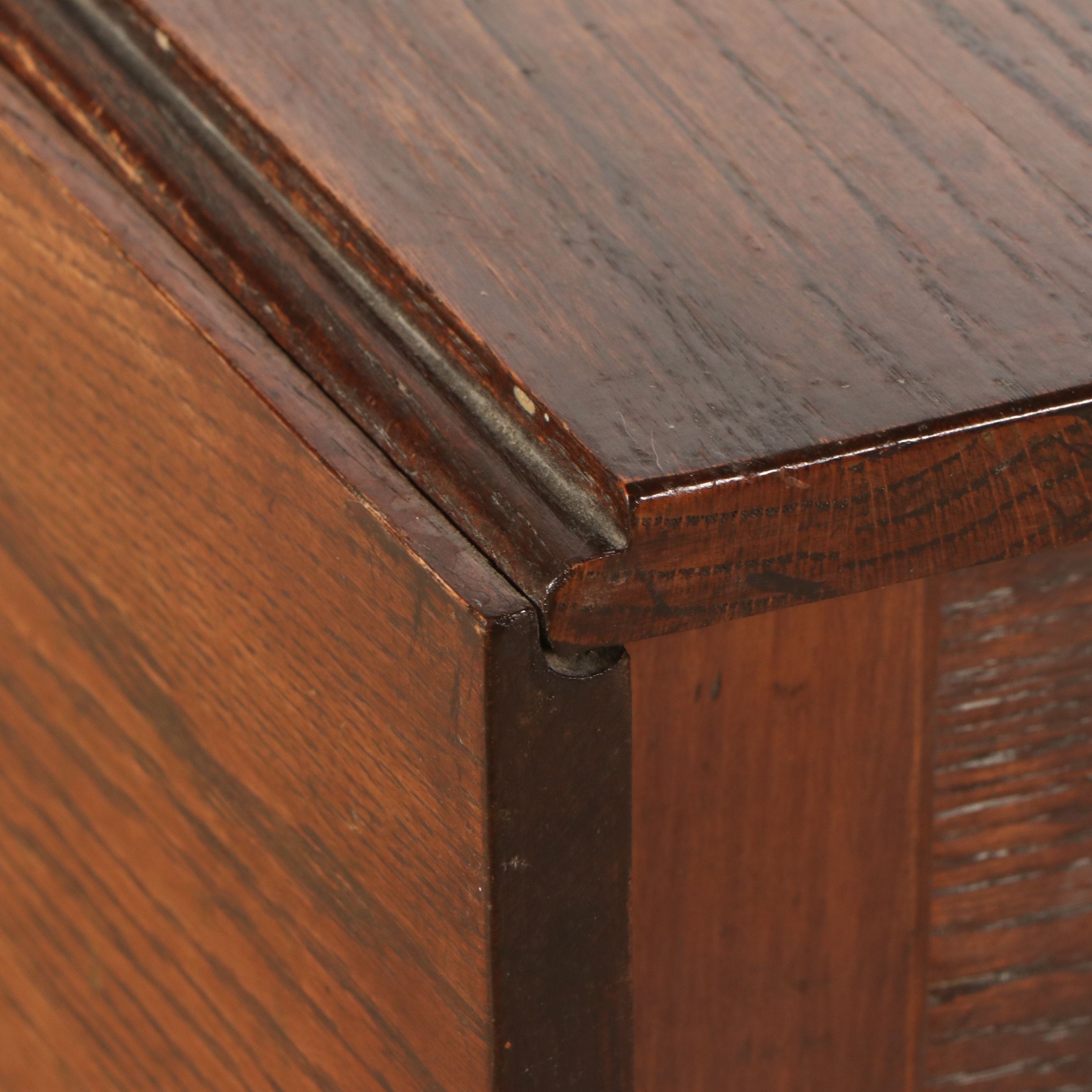 American Sheraton Style Walnut Drop Leaf Table