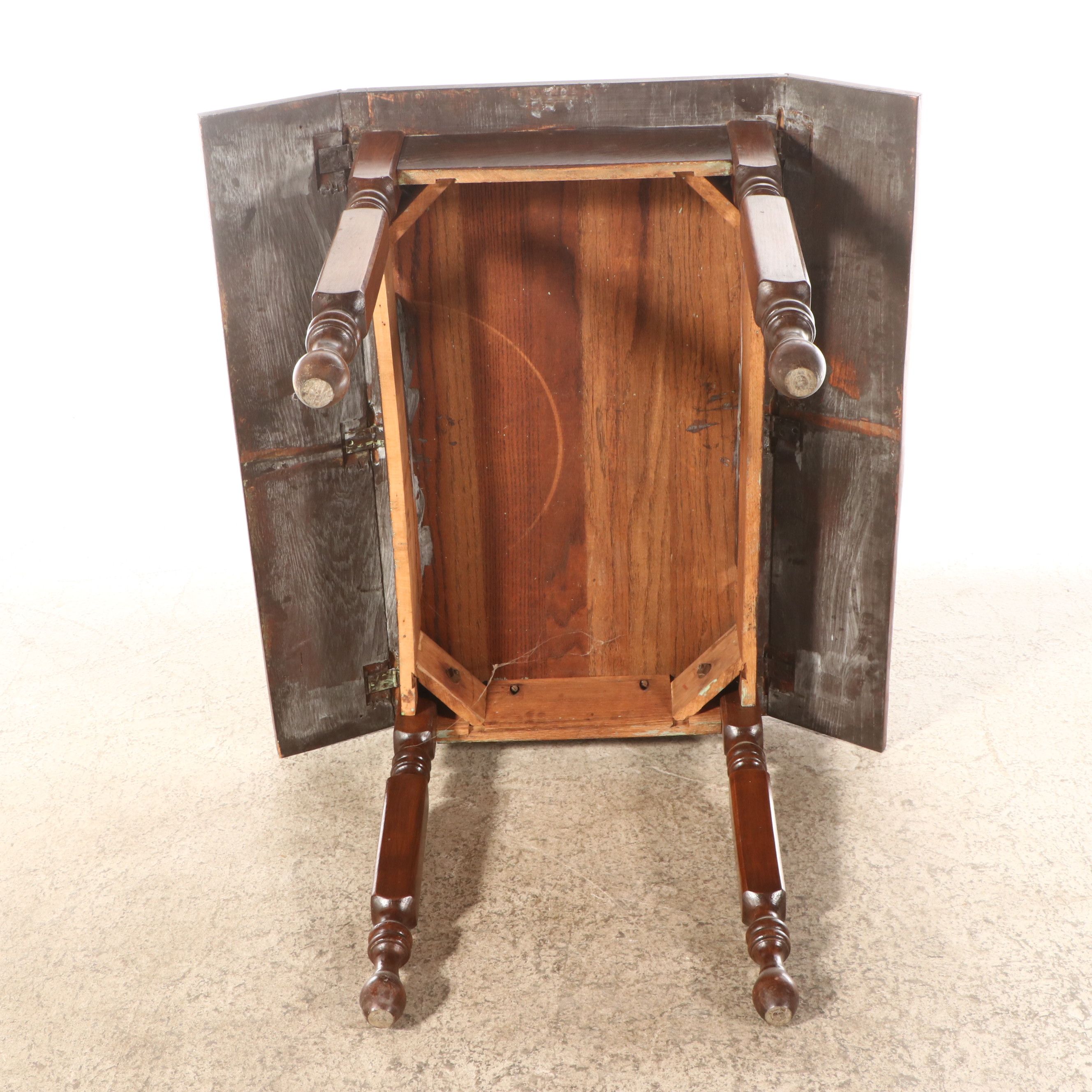 American Sheraton Style Walnut Drop Leaf Table