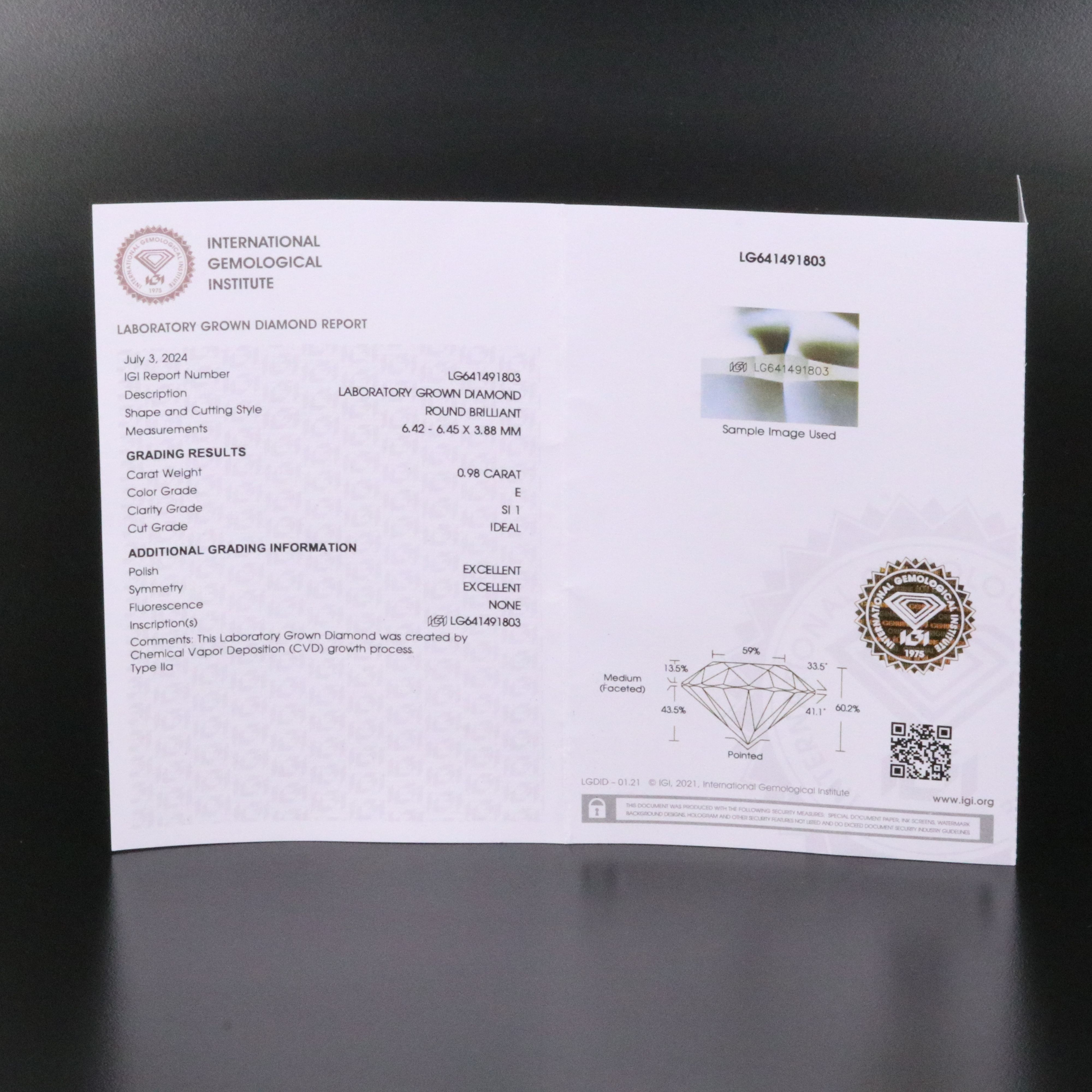 Loose 0.98 CT Lab Grown Diamond with IGI Report