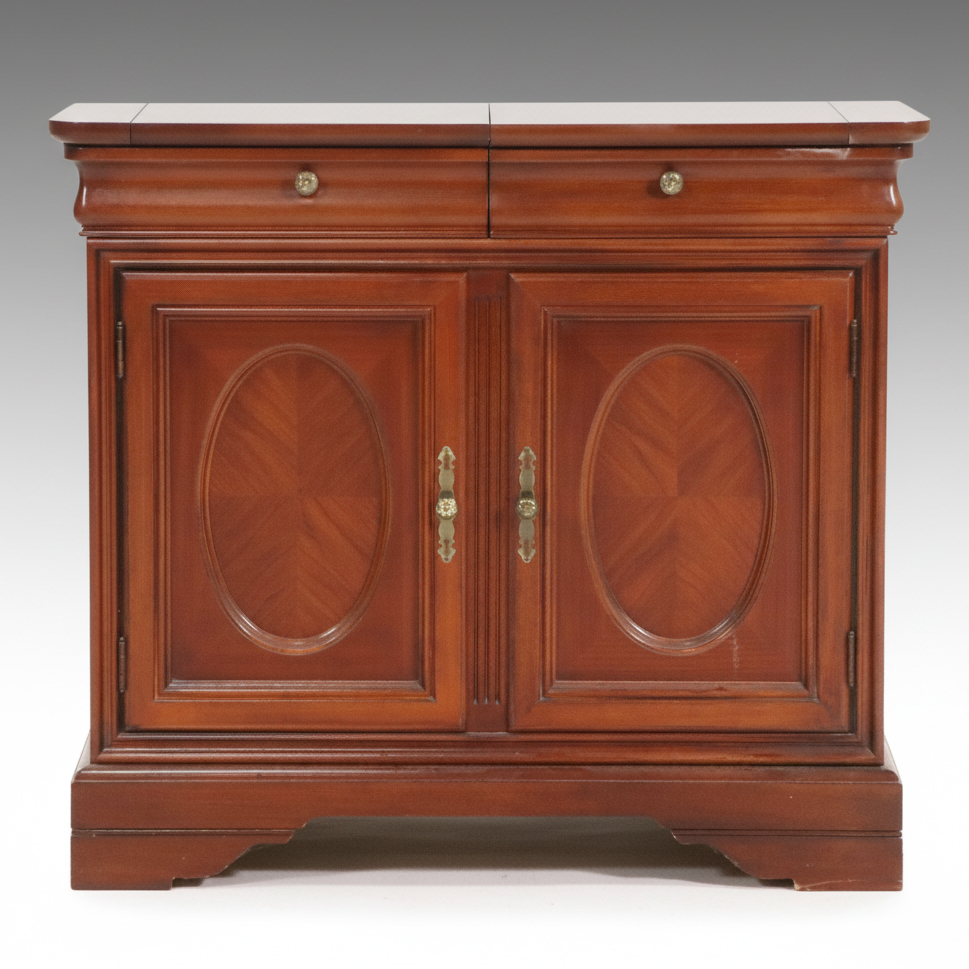 Lexington Georgian Style Cherry Buffet Server, Late 20th Century