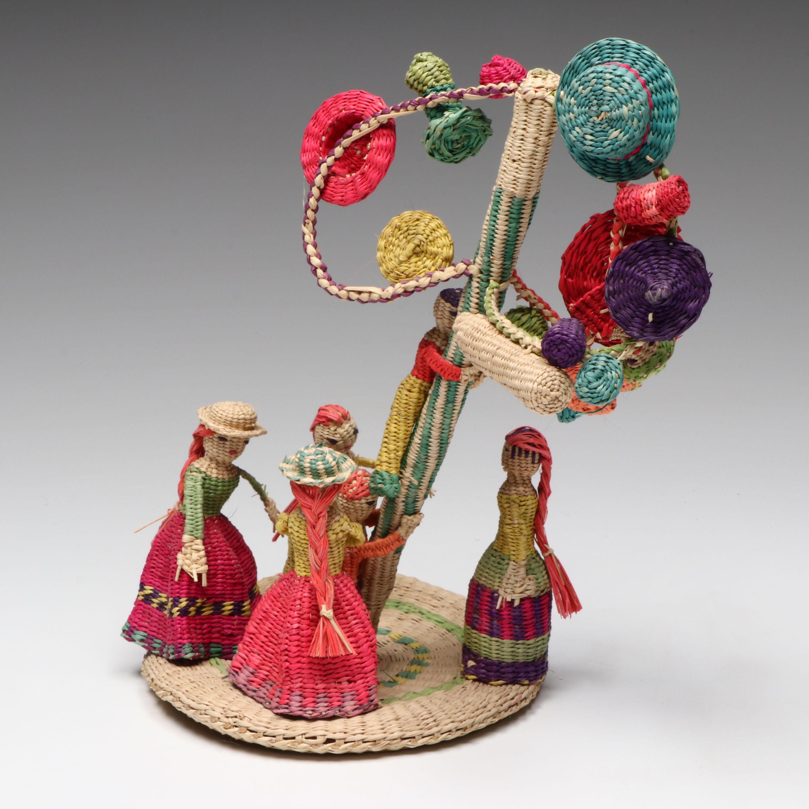 Ecuadorian Toquilla Palm Figural Dioramas