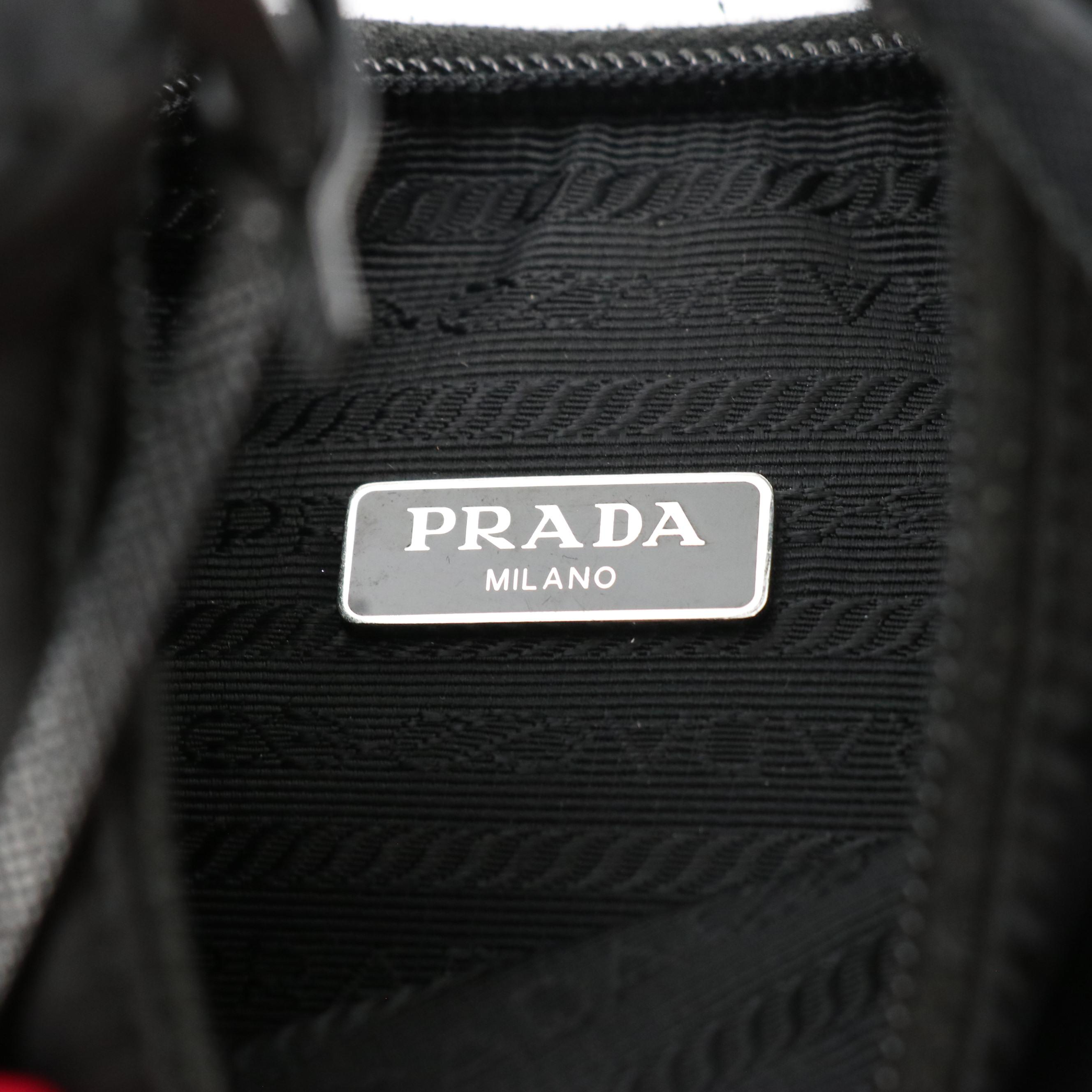 Prada Re-Edition 2000 Shoulder Bag in Black Re-Nylon with Saffiano Leather