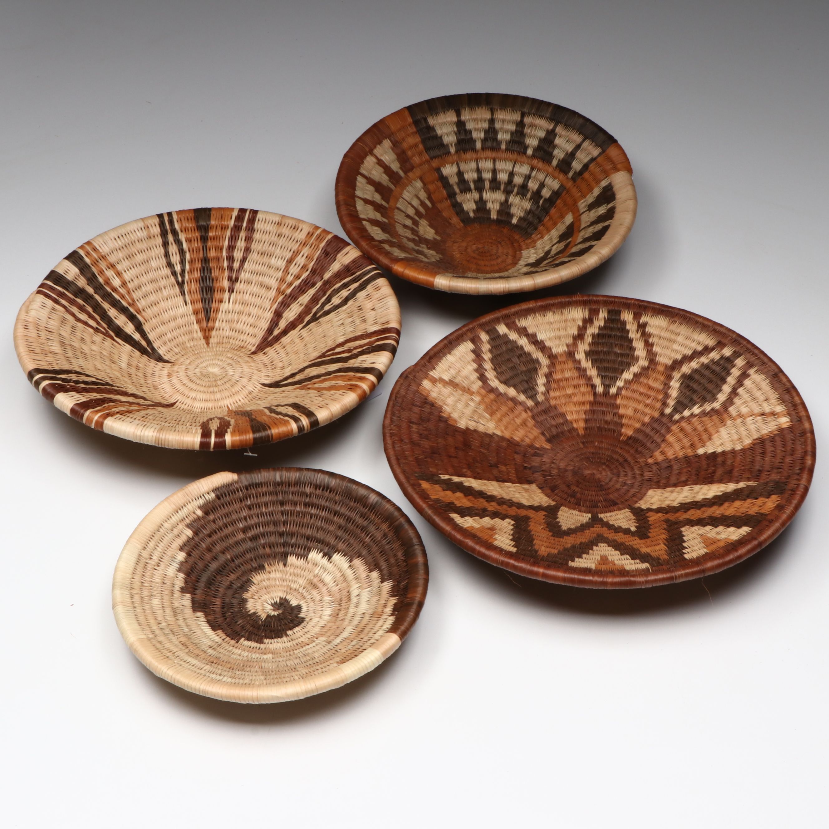 Botswanan Mokolane Palm and Natural Dyed Round Baskets