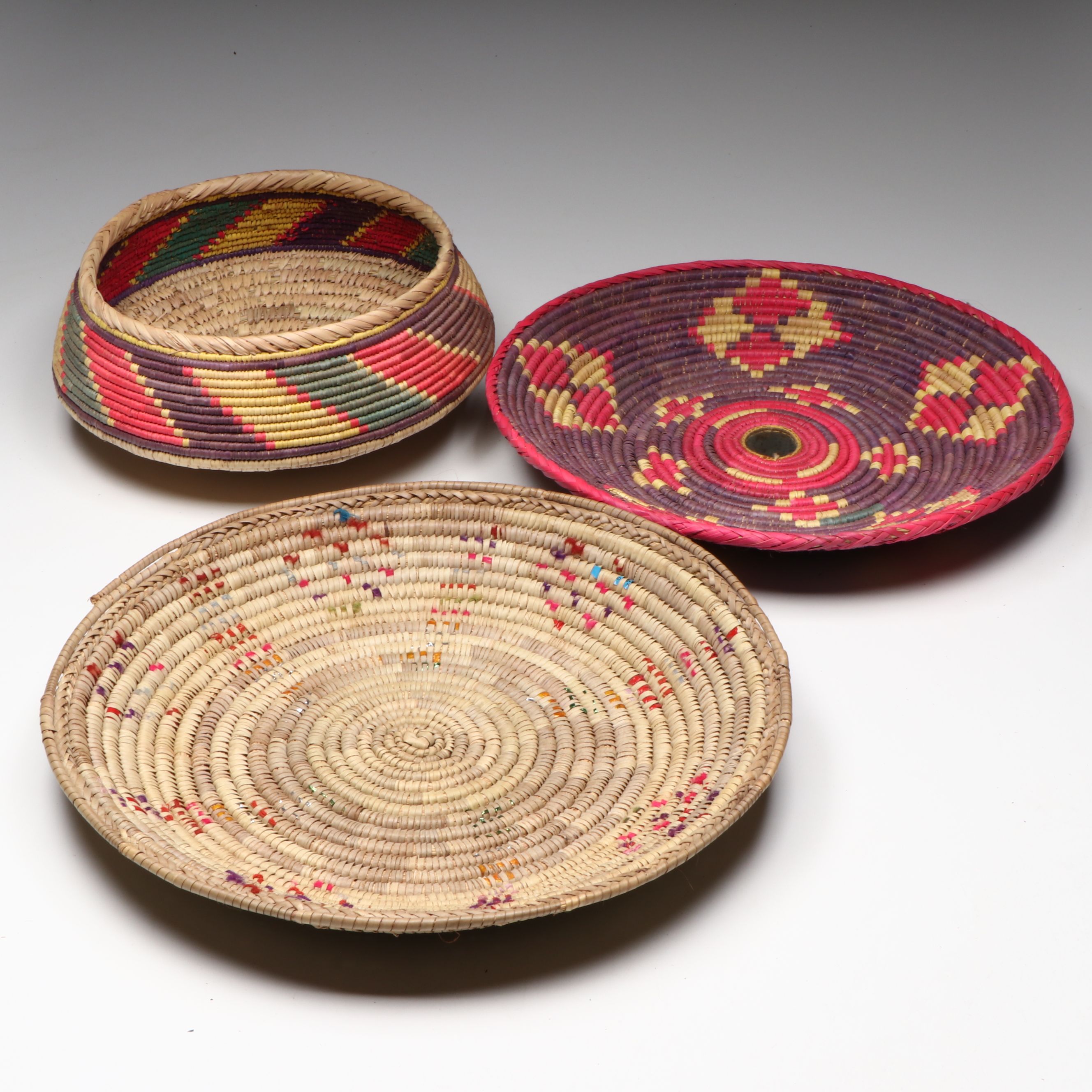 Pakistani Round Embellished Baskets