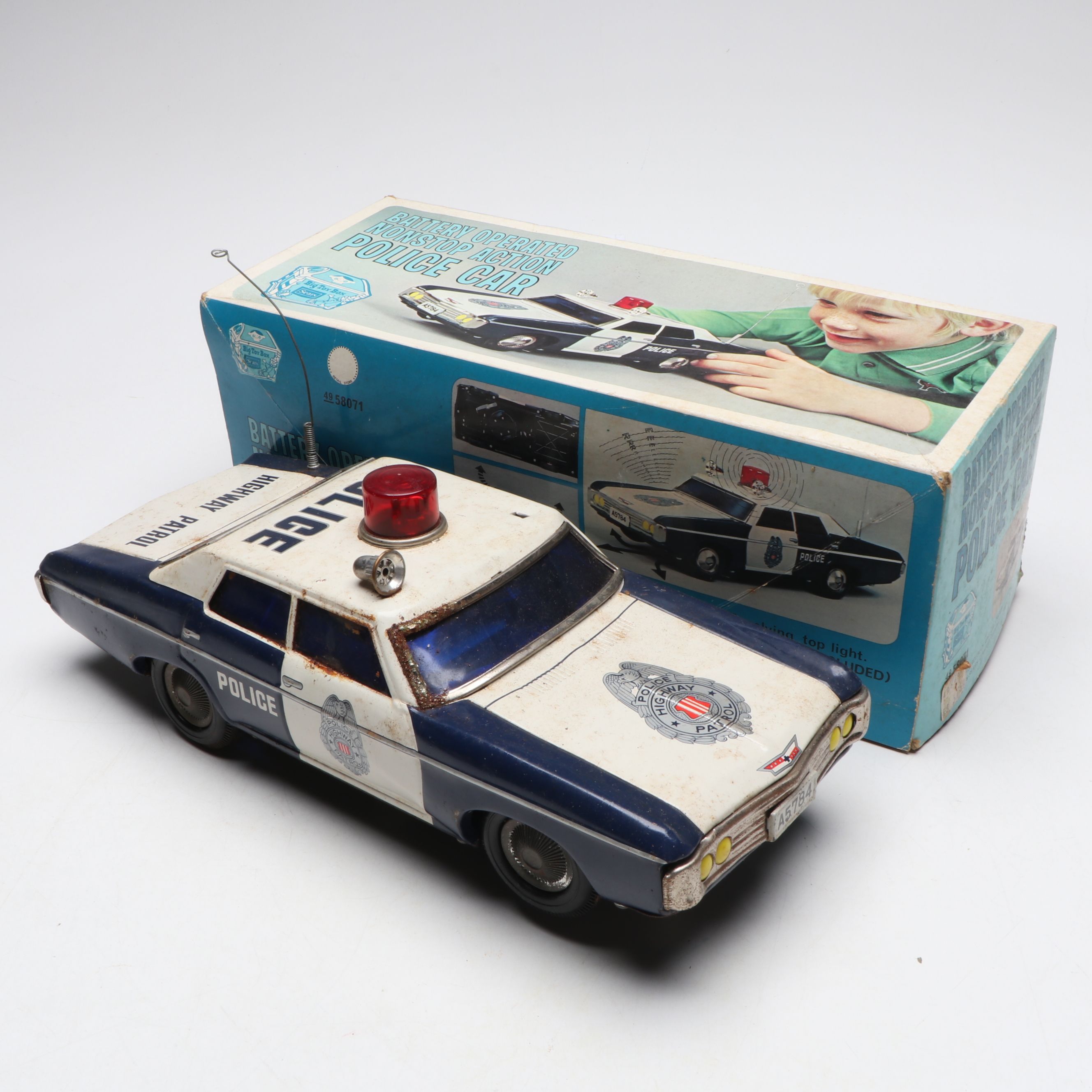 Ohio Made Barnitz Diecast Car Banks with Other Vintage Toys