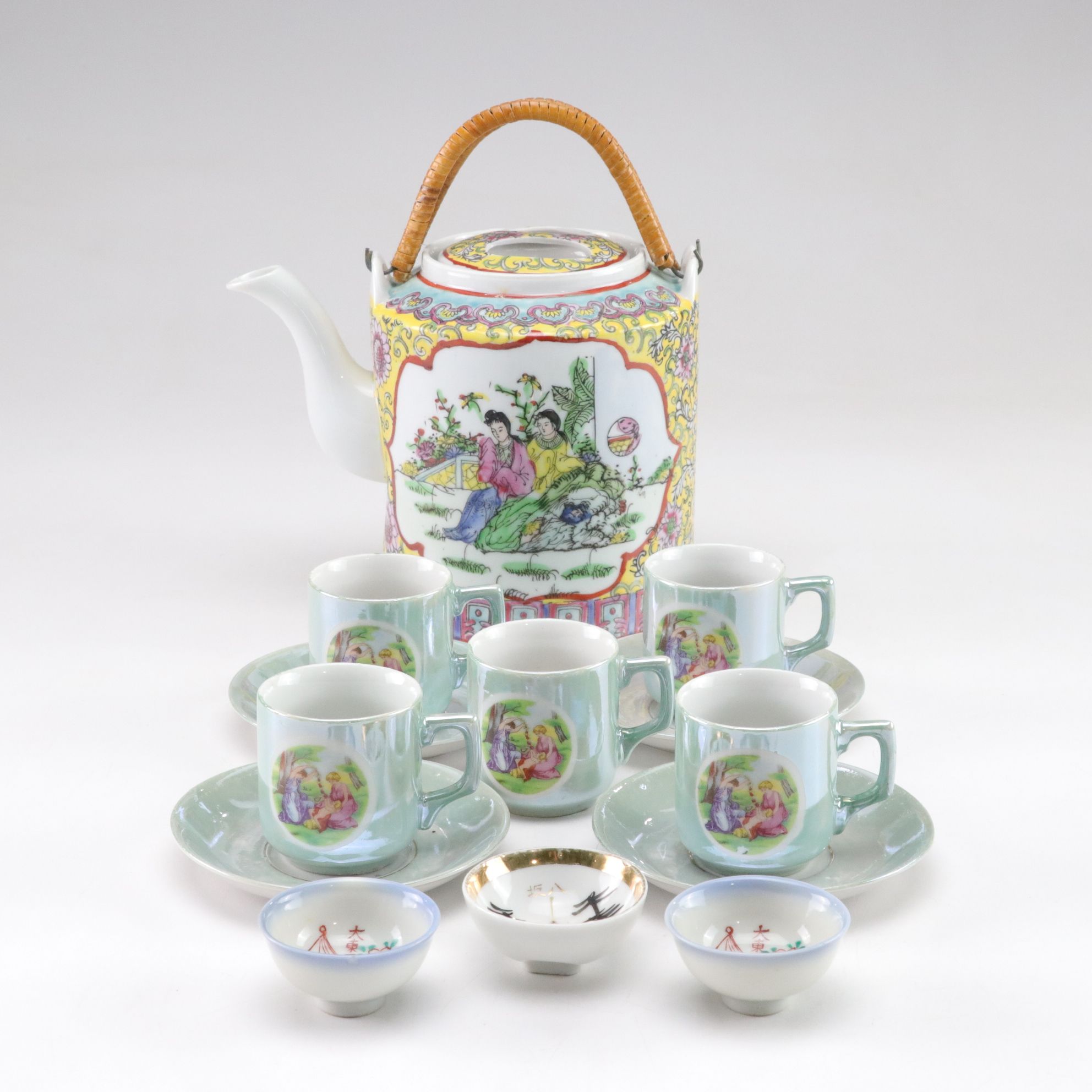 Hand-Painted Famille Rose Teapot Set