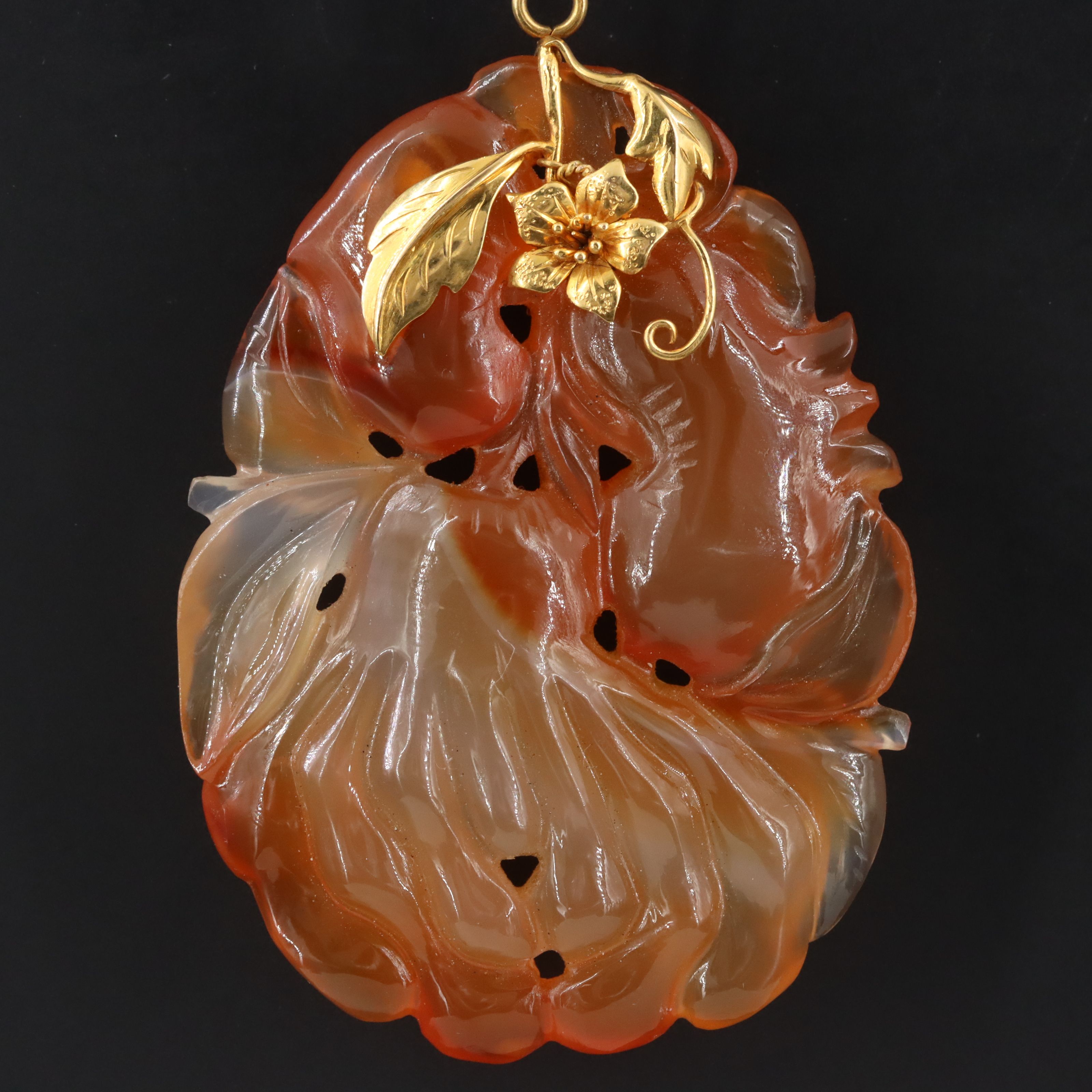 Chinese 14K Agate Buddha's Hand Fruit Pendant with 18K Chain