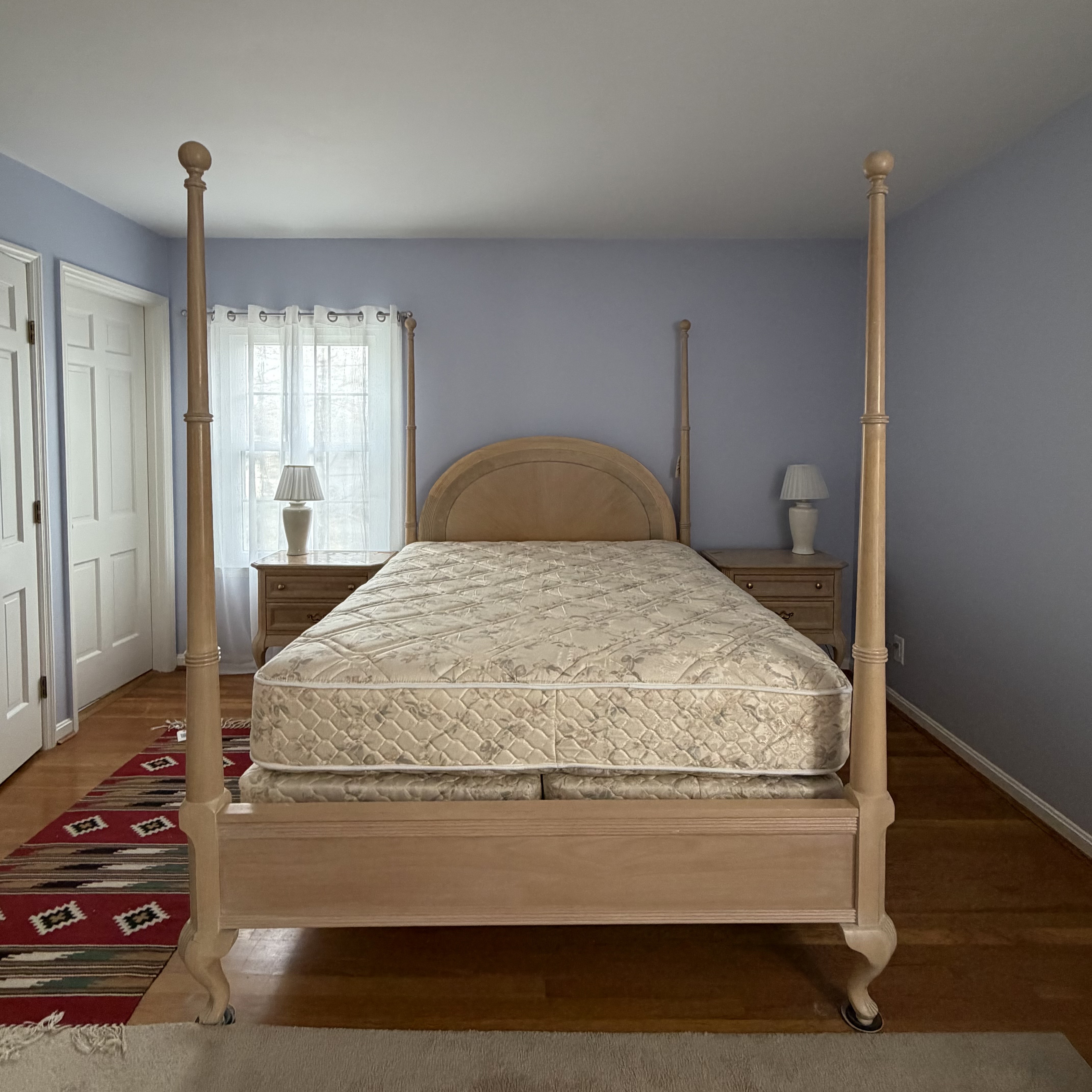 Queen Anne Blonde Oak Four-Poster Bed with Coordinating Nightstands
