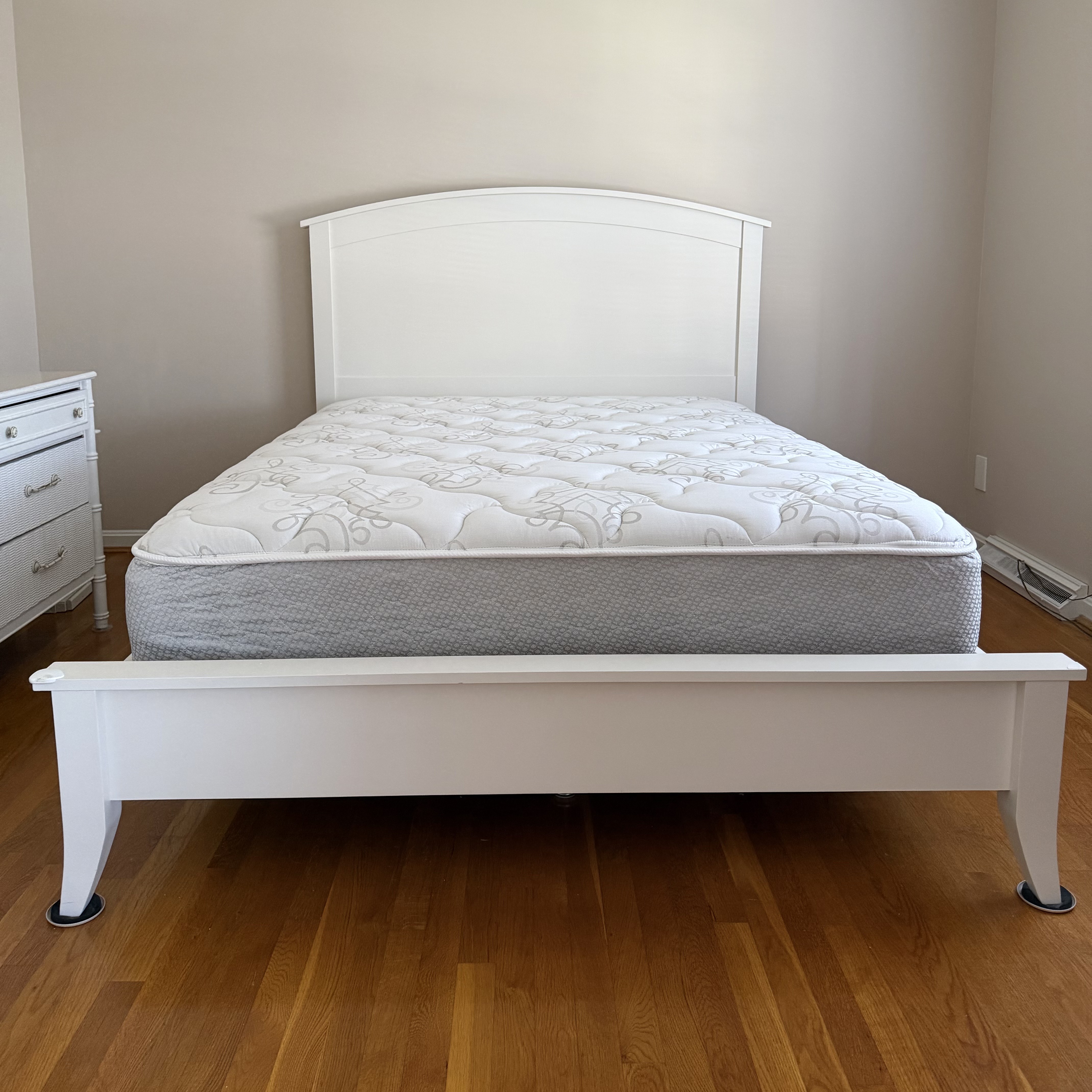 Contemporary White Wooden Bed Frame with Arched Headboard