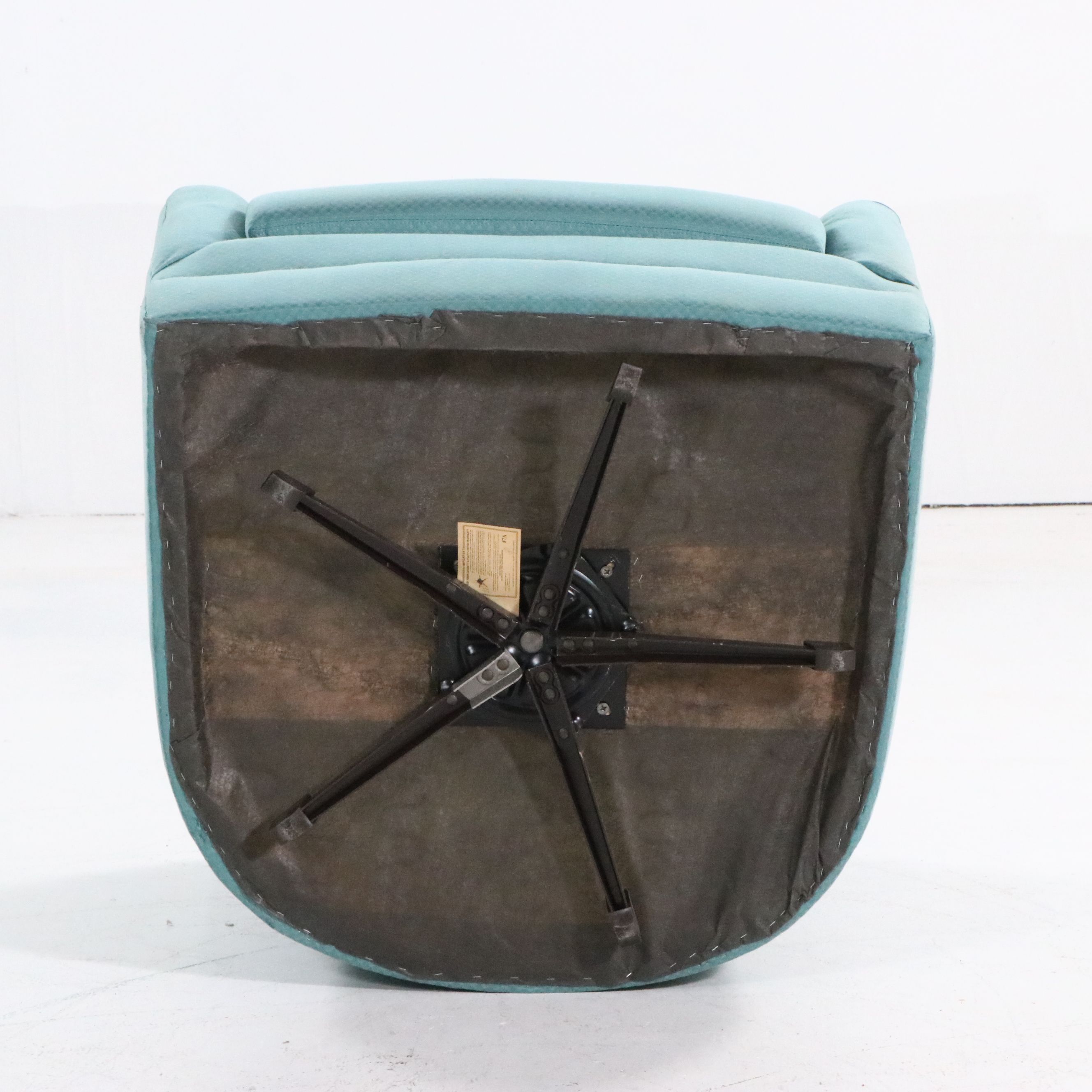 Shenandoah Furniture Swivel Armchair