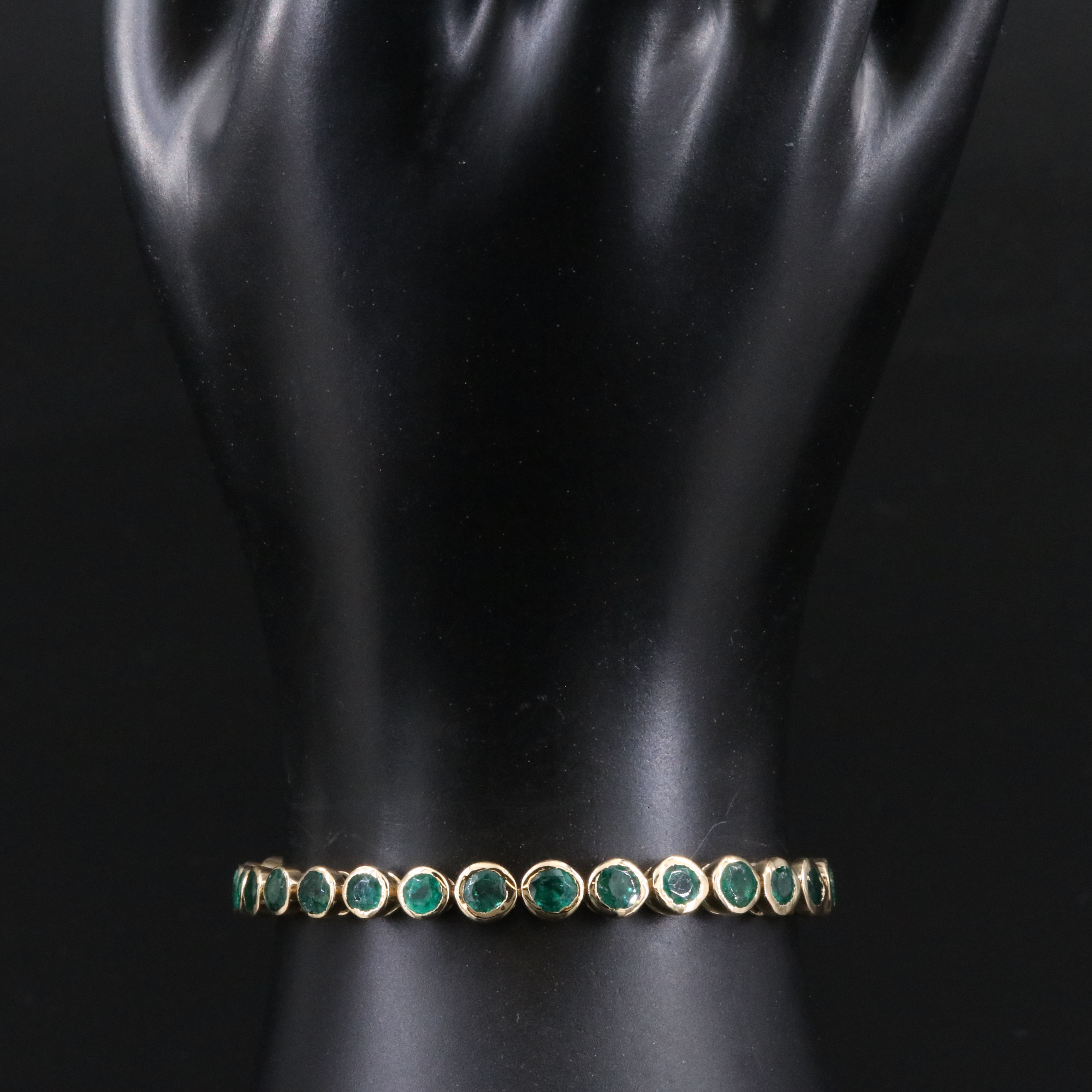 18K 8.65 CTW Emerald Line Bracelet