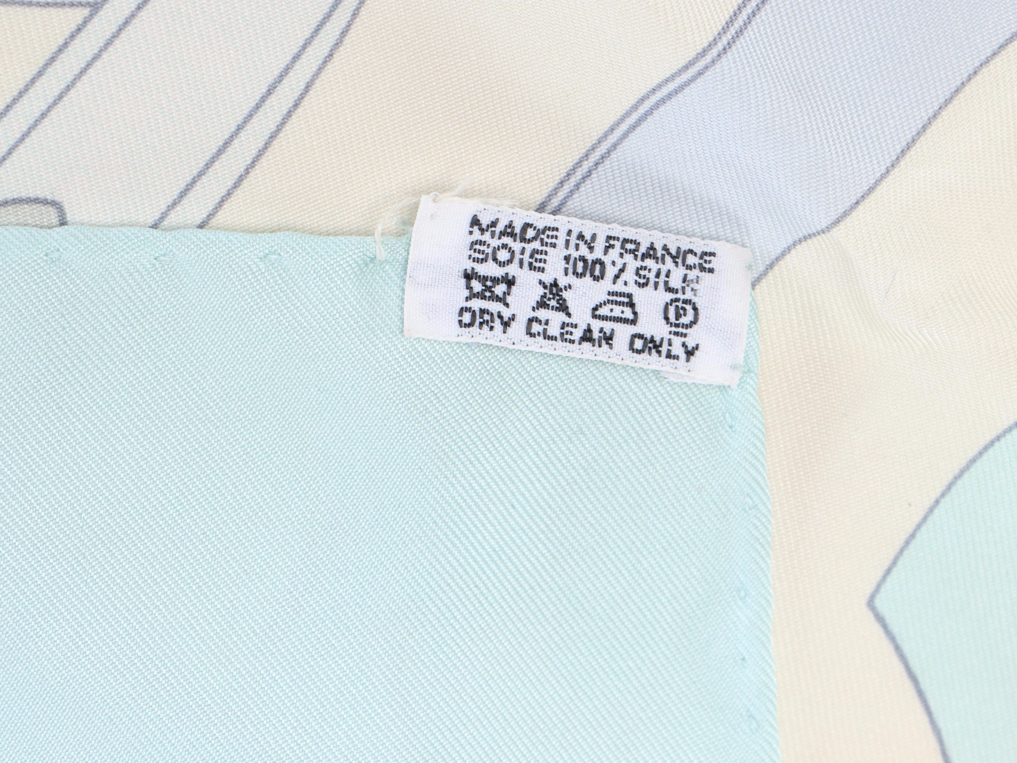 Hermès "Eperon D'Or" Silk Twill Scarf 90 in Box