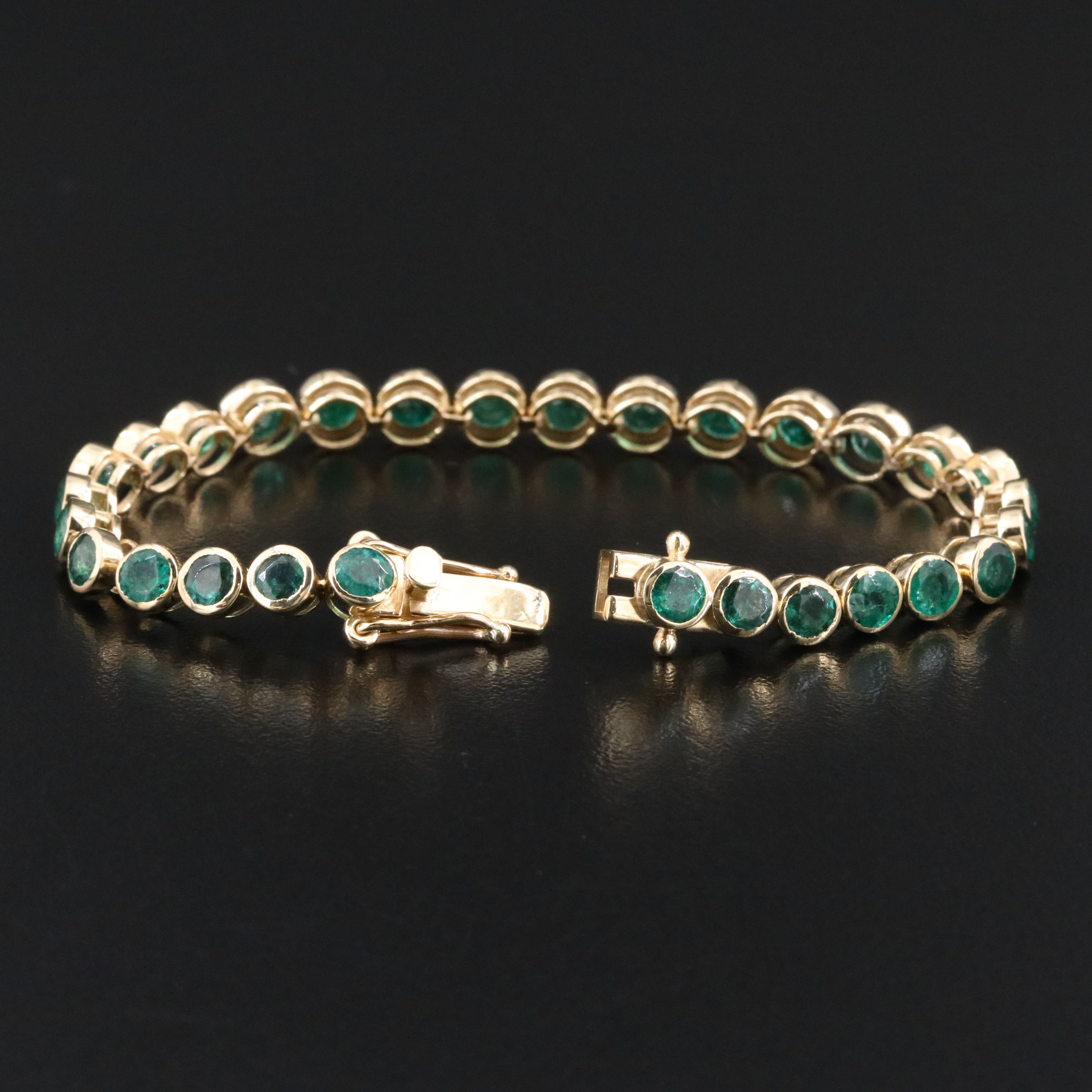 18K 8.65 CTW Emerald Line Bracelet