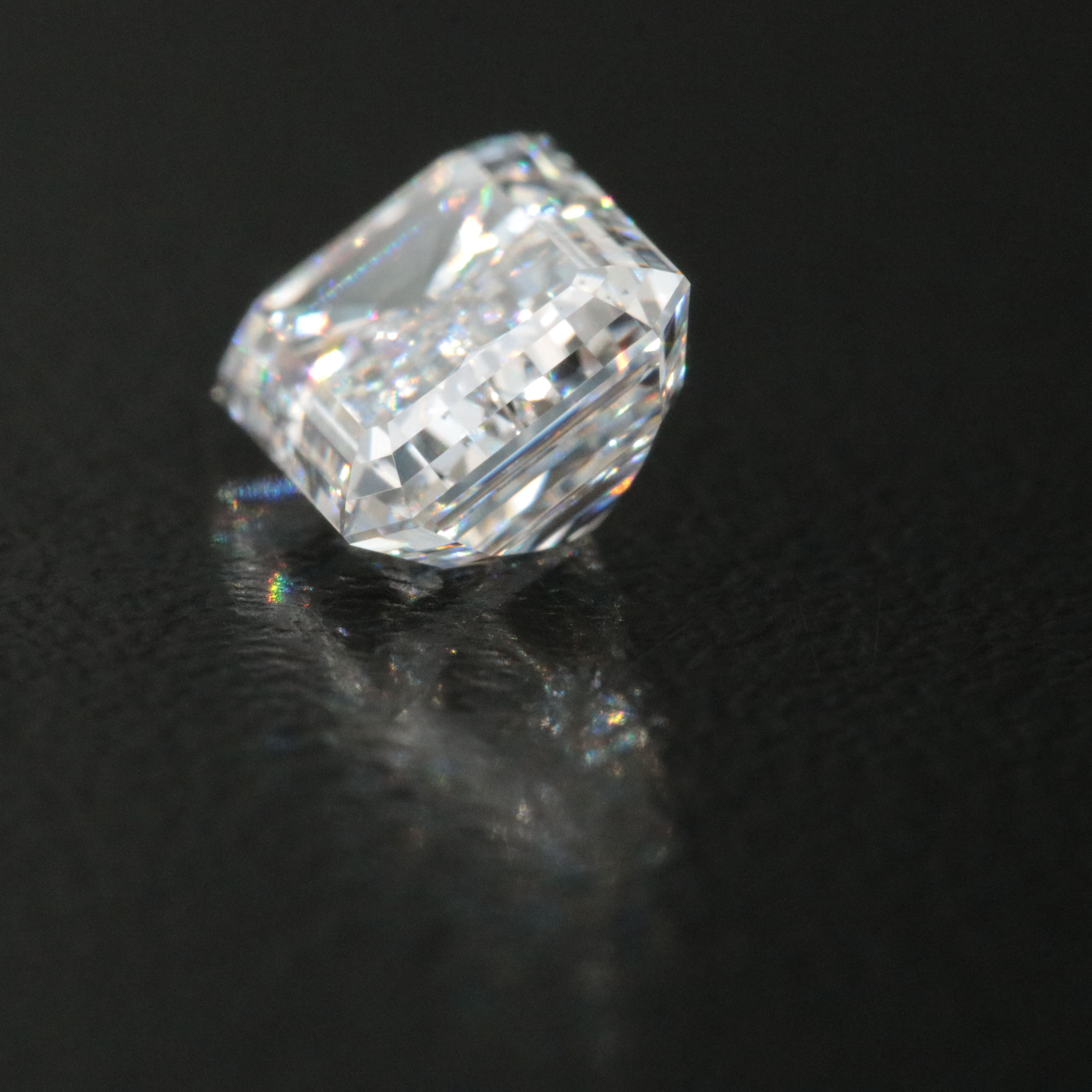 Loose 1.95 CT Lab Grown Diamond with IGI Report