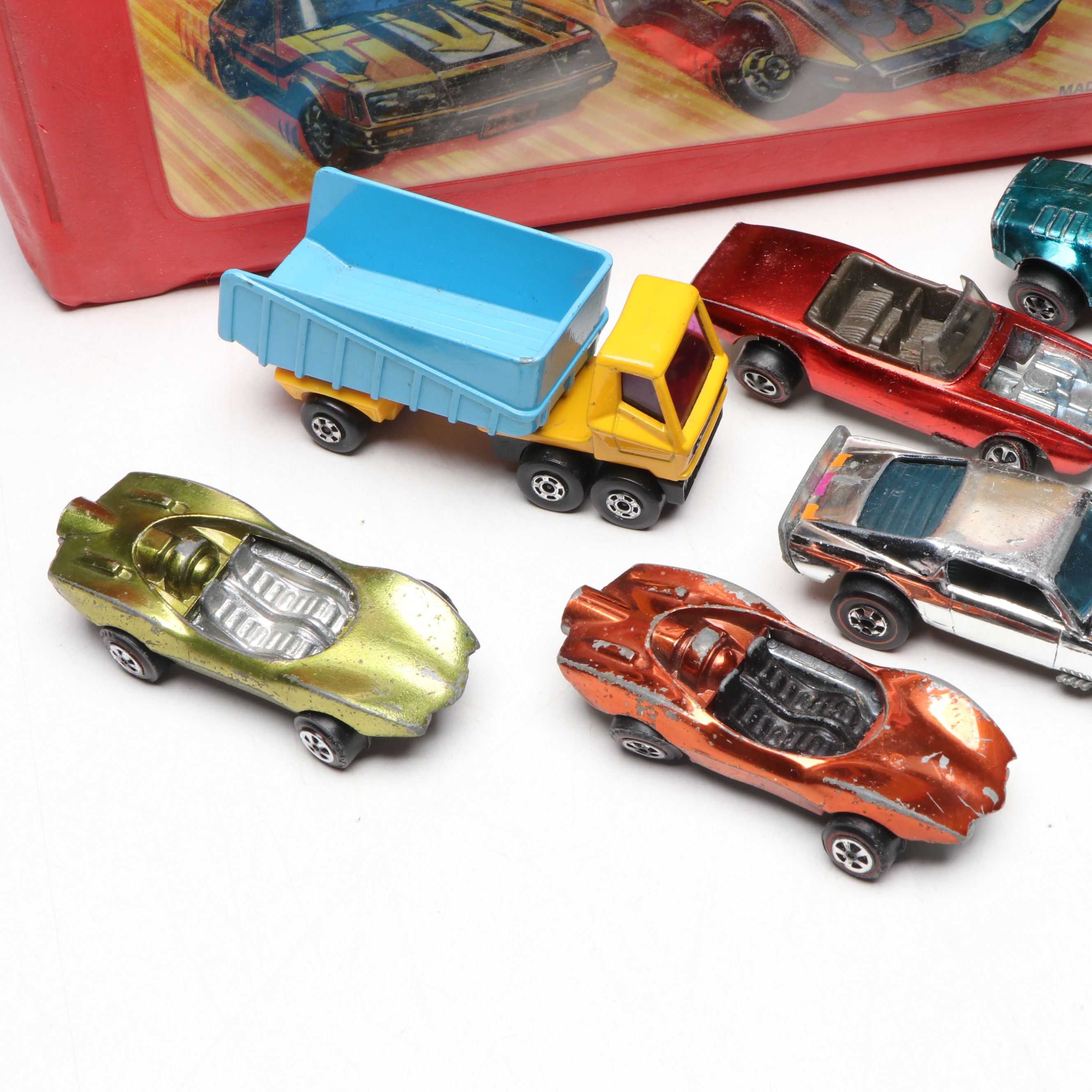 Hot Wheels Redline with Other Toy Cars and Model Kit