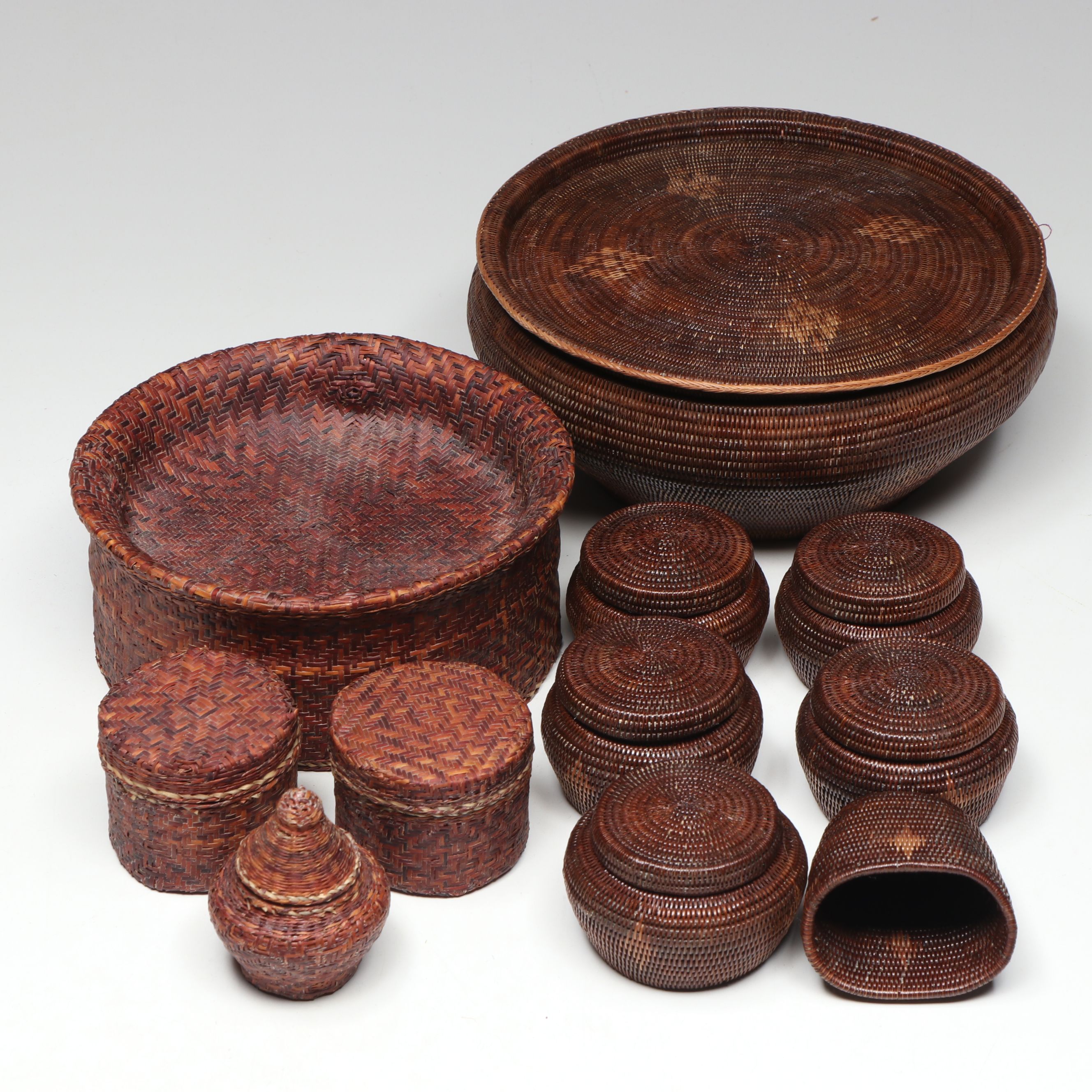 Thai Rattan and Yan Lipao Fern Betel Nut Sets